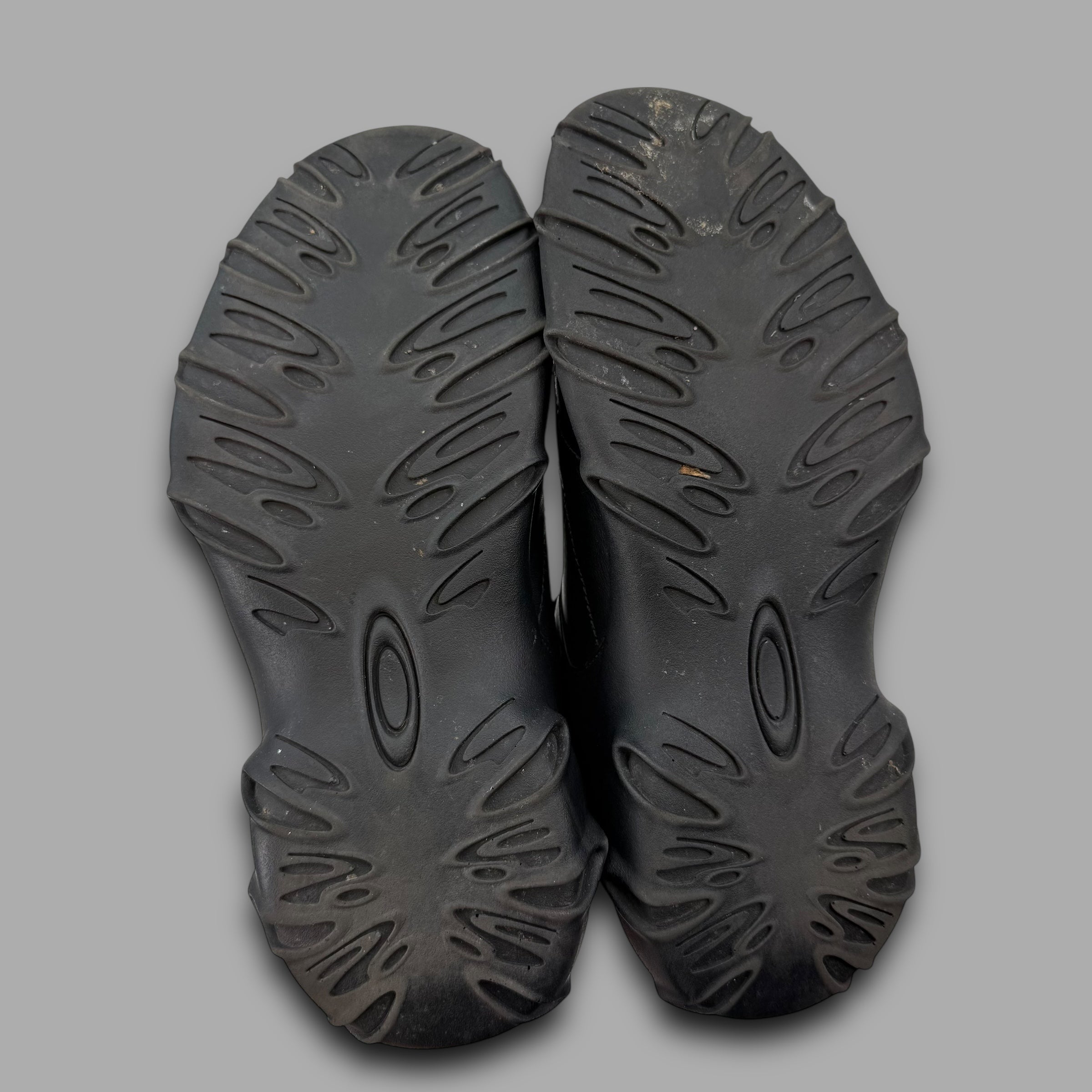 Oakley 2000's sample leather shoes (UK8)