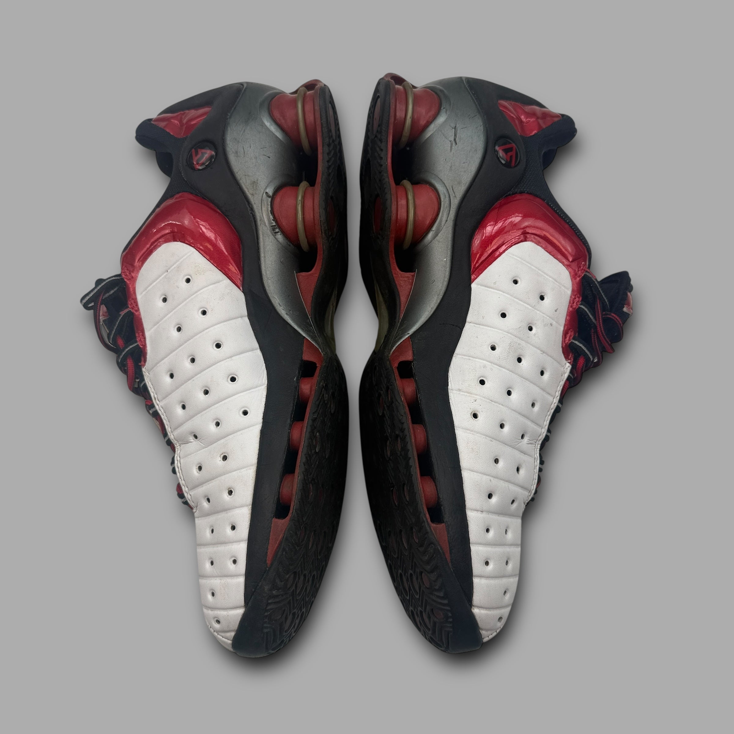 Nike shox x vince carter 2003 (UK9.5)