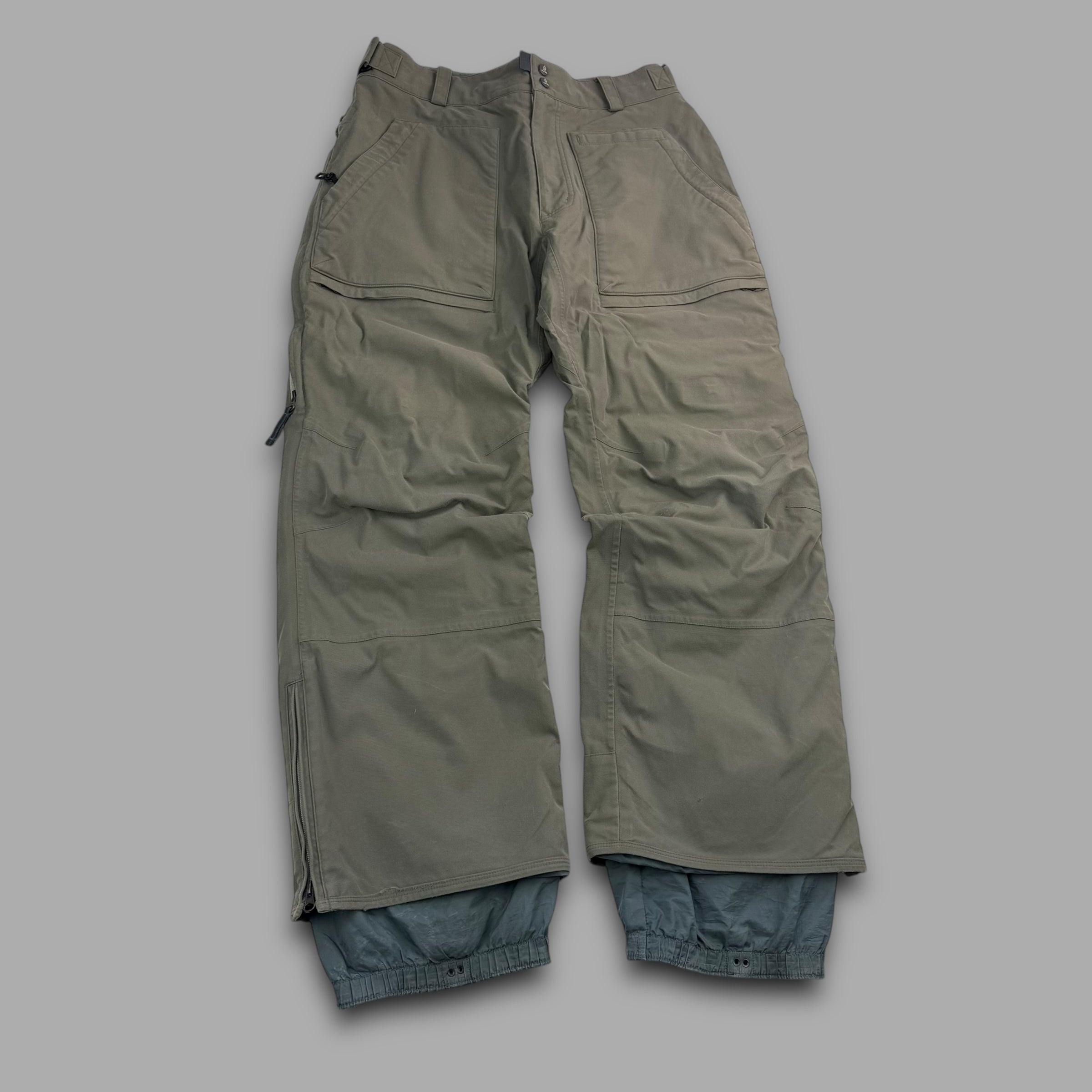 Burton tactical 2000's technical baggy wide leg ski sallopettes (L)