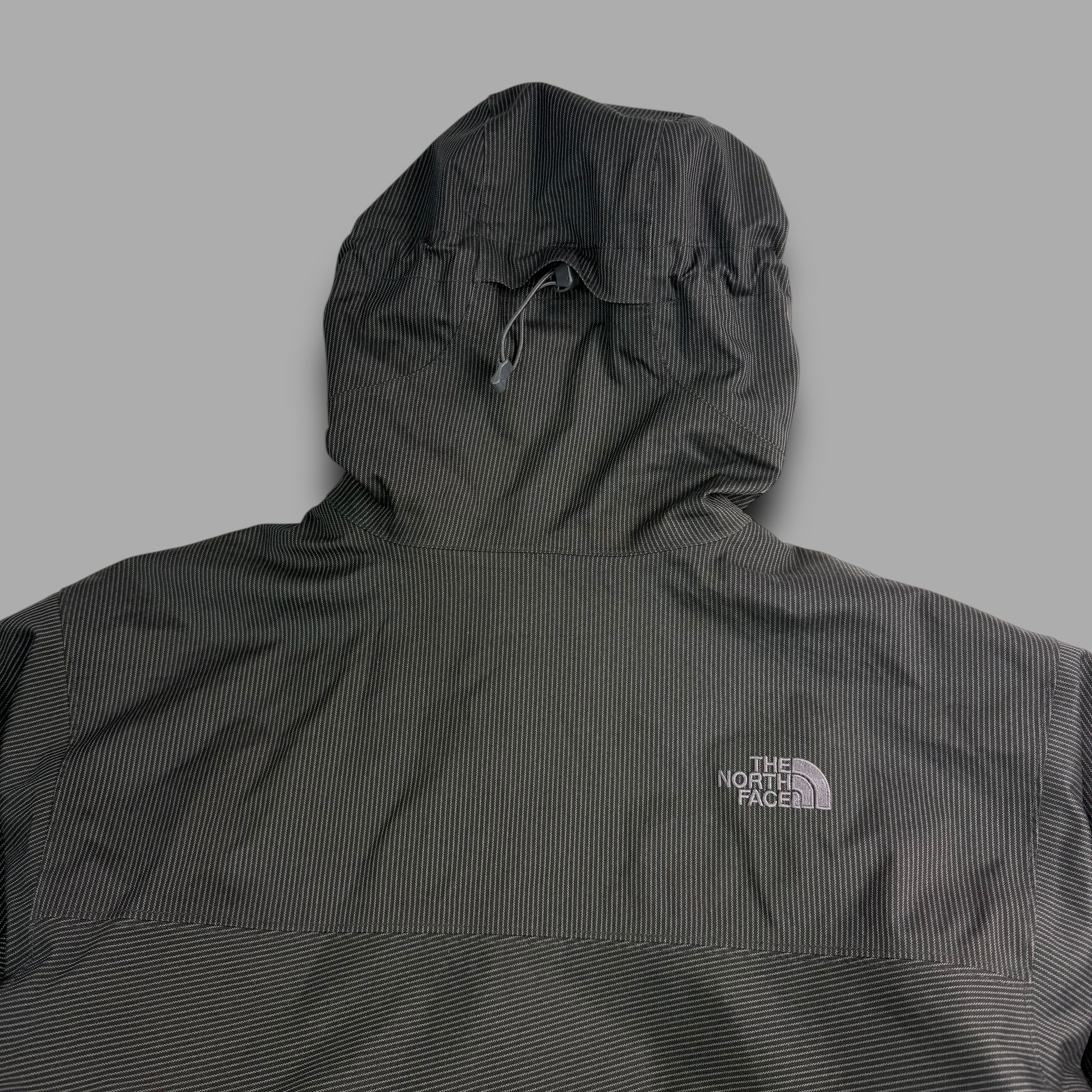 The north face 2010 technical asymmetrical zip pinstripe ski jacket (S)