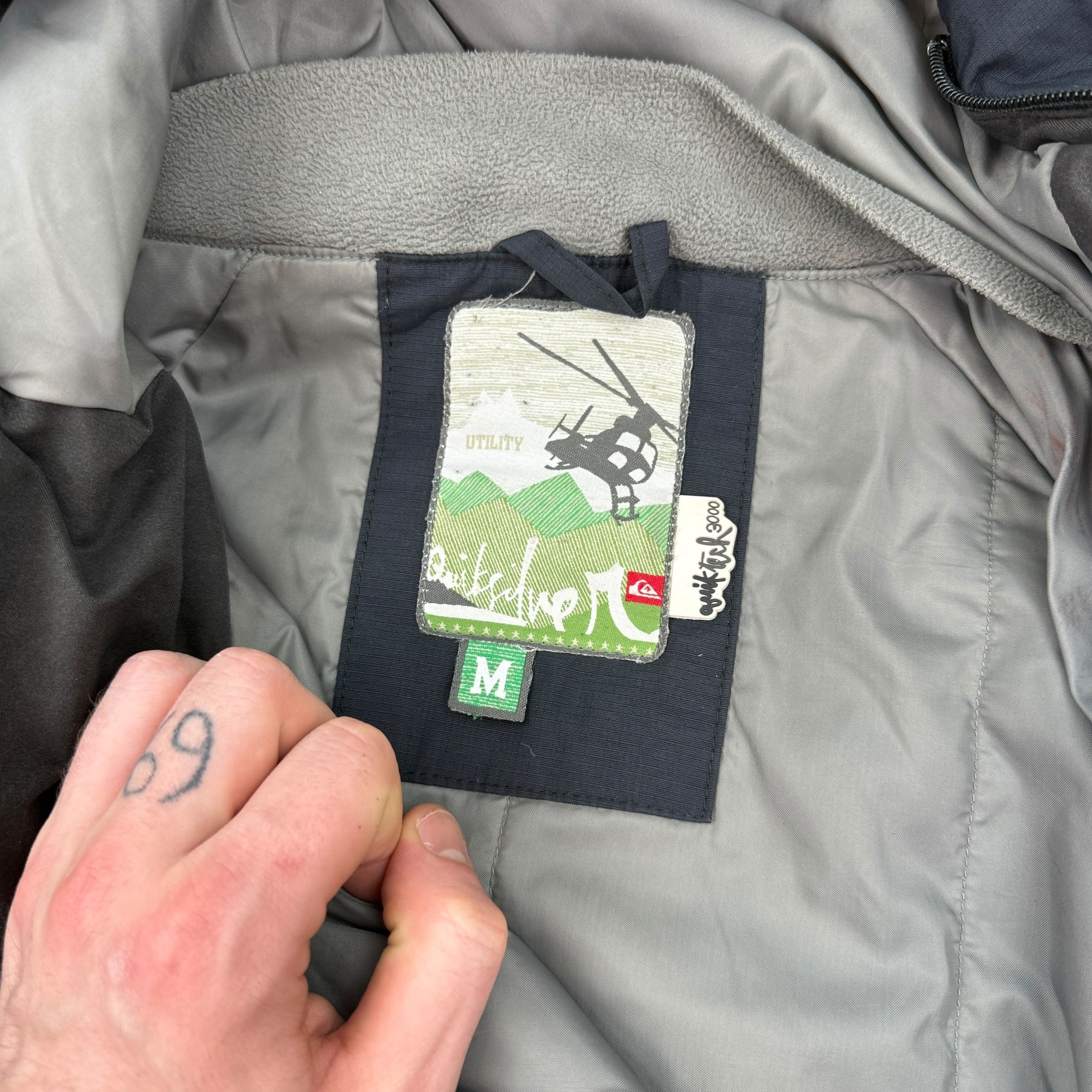 Quiksilver 2000's technical asymmetrical zip compass ski jacket (M)