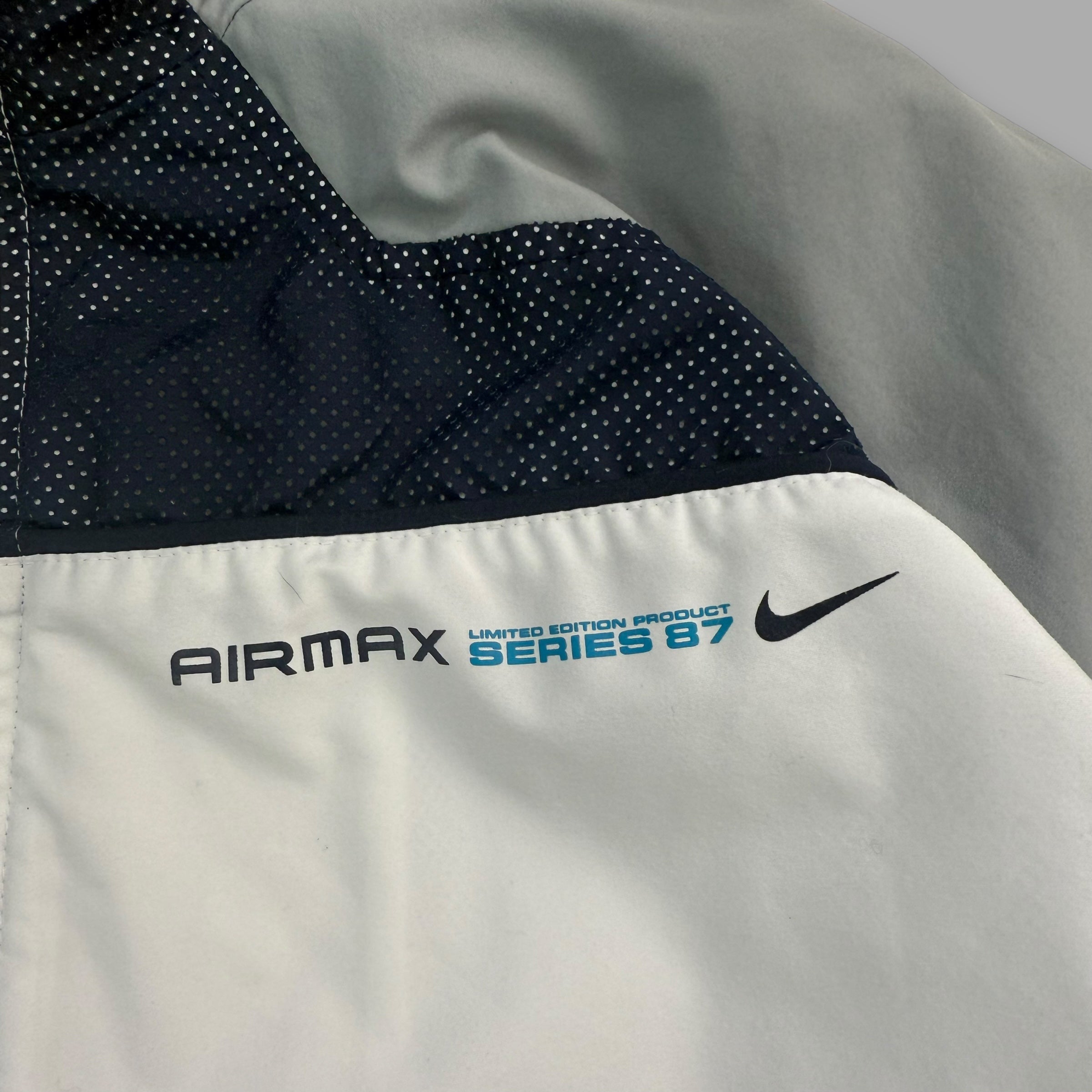 Nike 2000's airmax series 87 spellout track jacket (M)