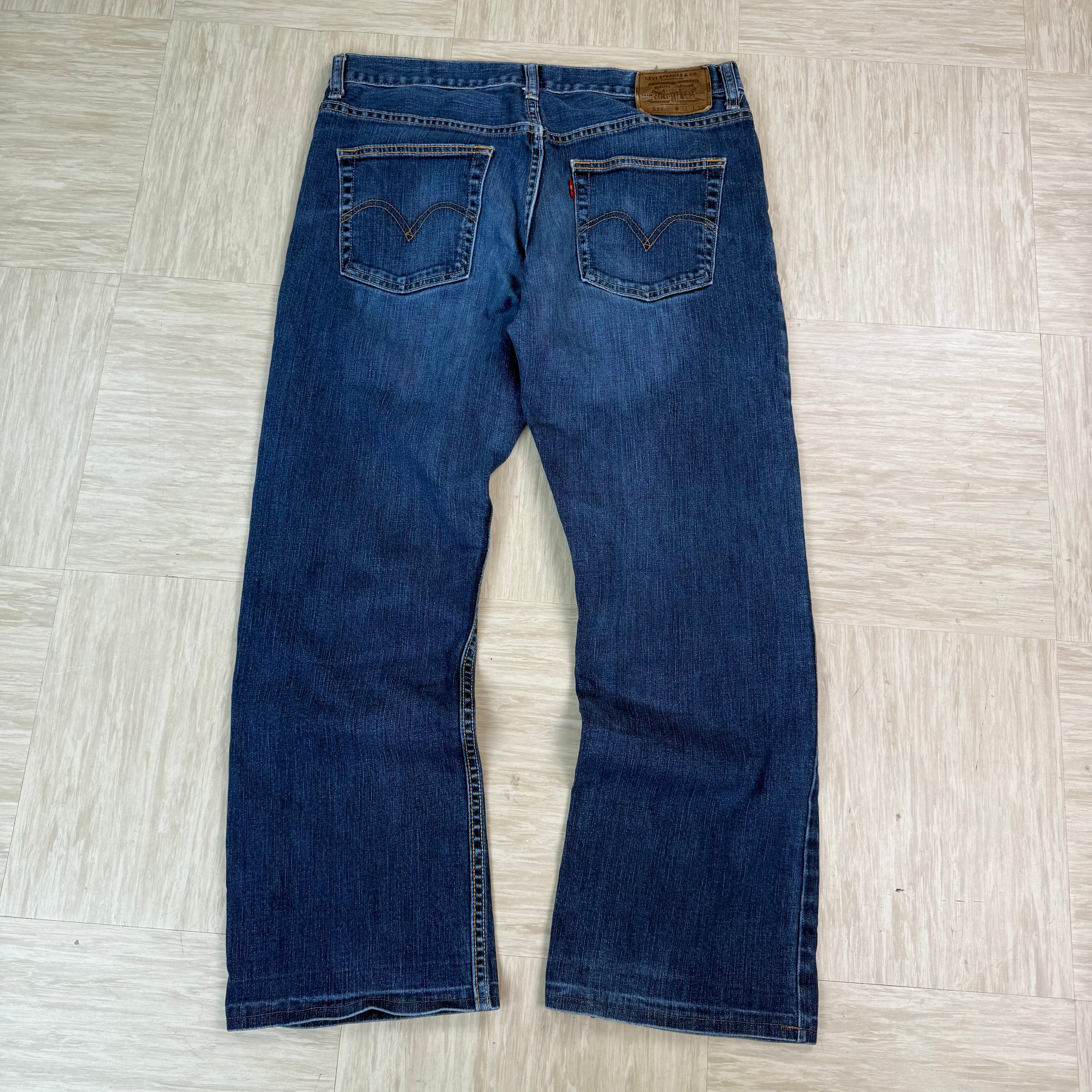 Levi's 527 2000's relaxed bootcut worn denim jeans (S)