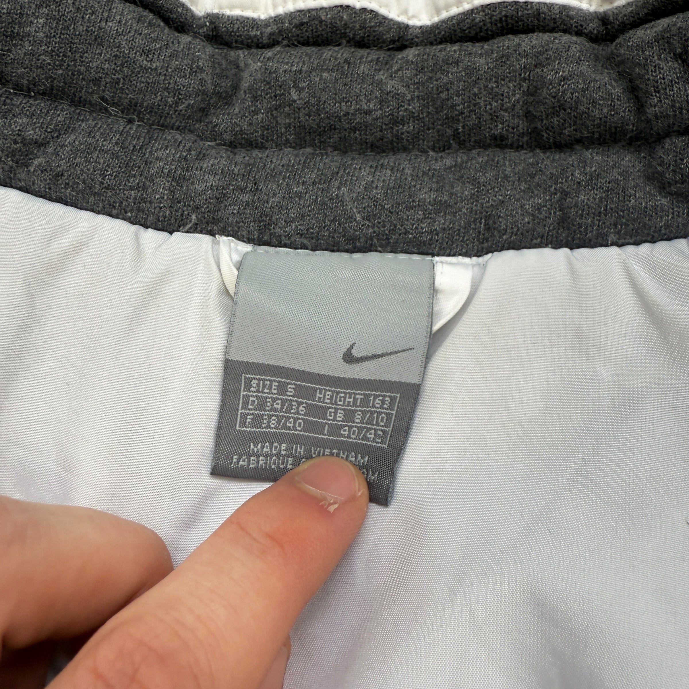 Nike 2000's technical downfilled cropped puffer jacket (S) wms