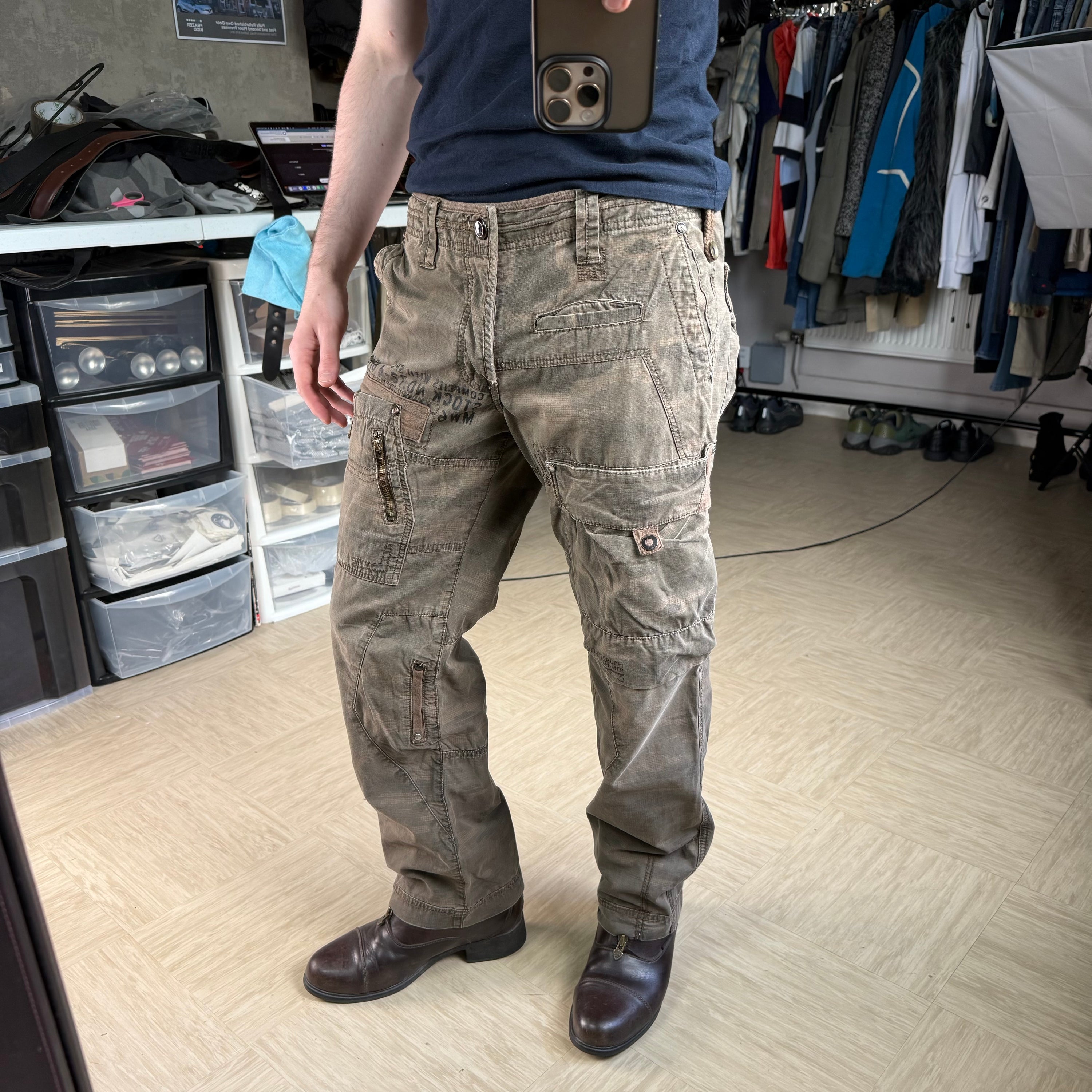 Next 2000's technical low rise loose multi pocket denim camo bottoms (S)