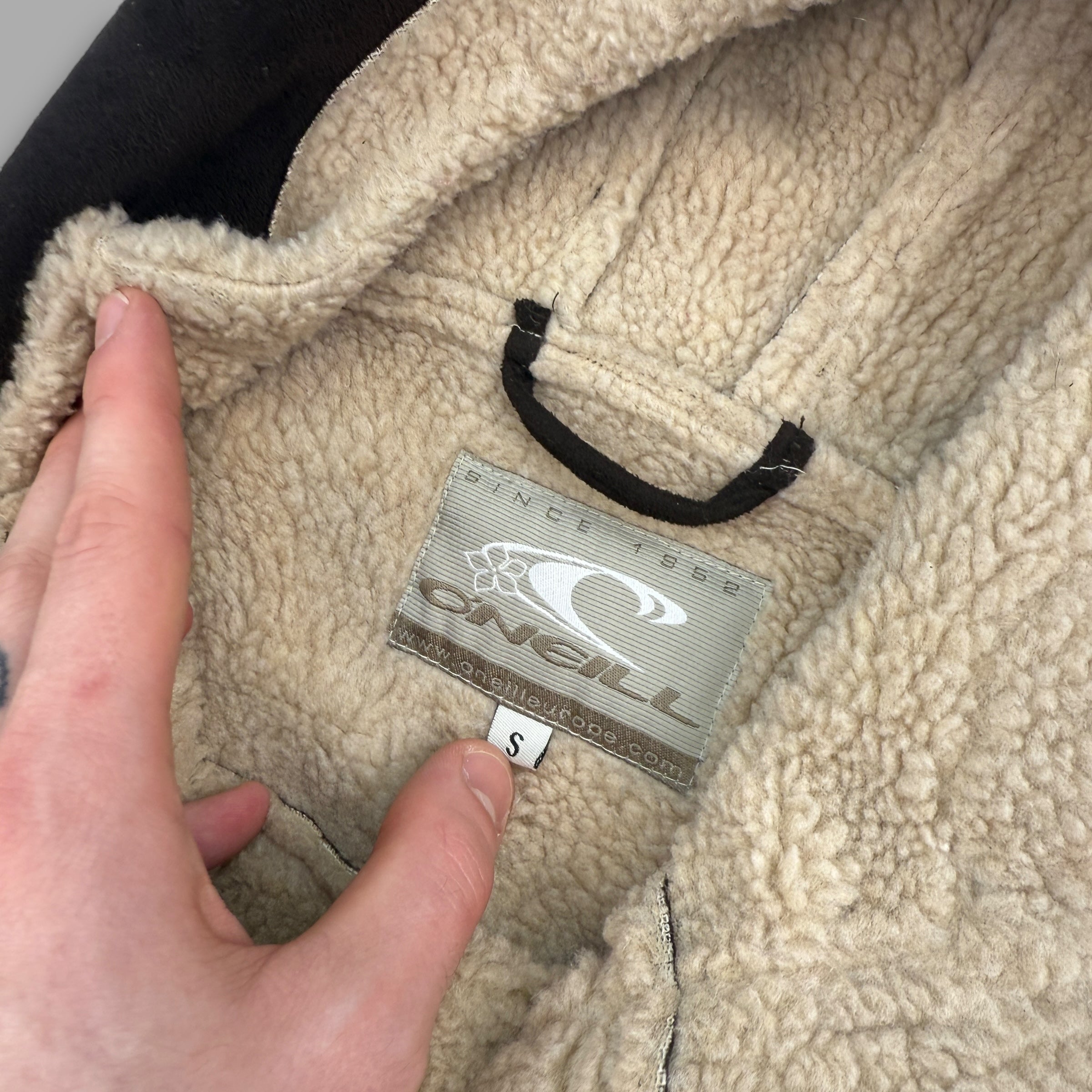 O'Neill 2000's suede, fleece-lined, hooded duffle coat with embroidery near the pockets (S) wms