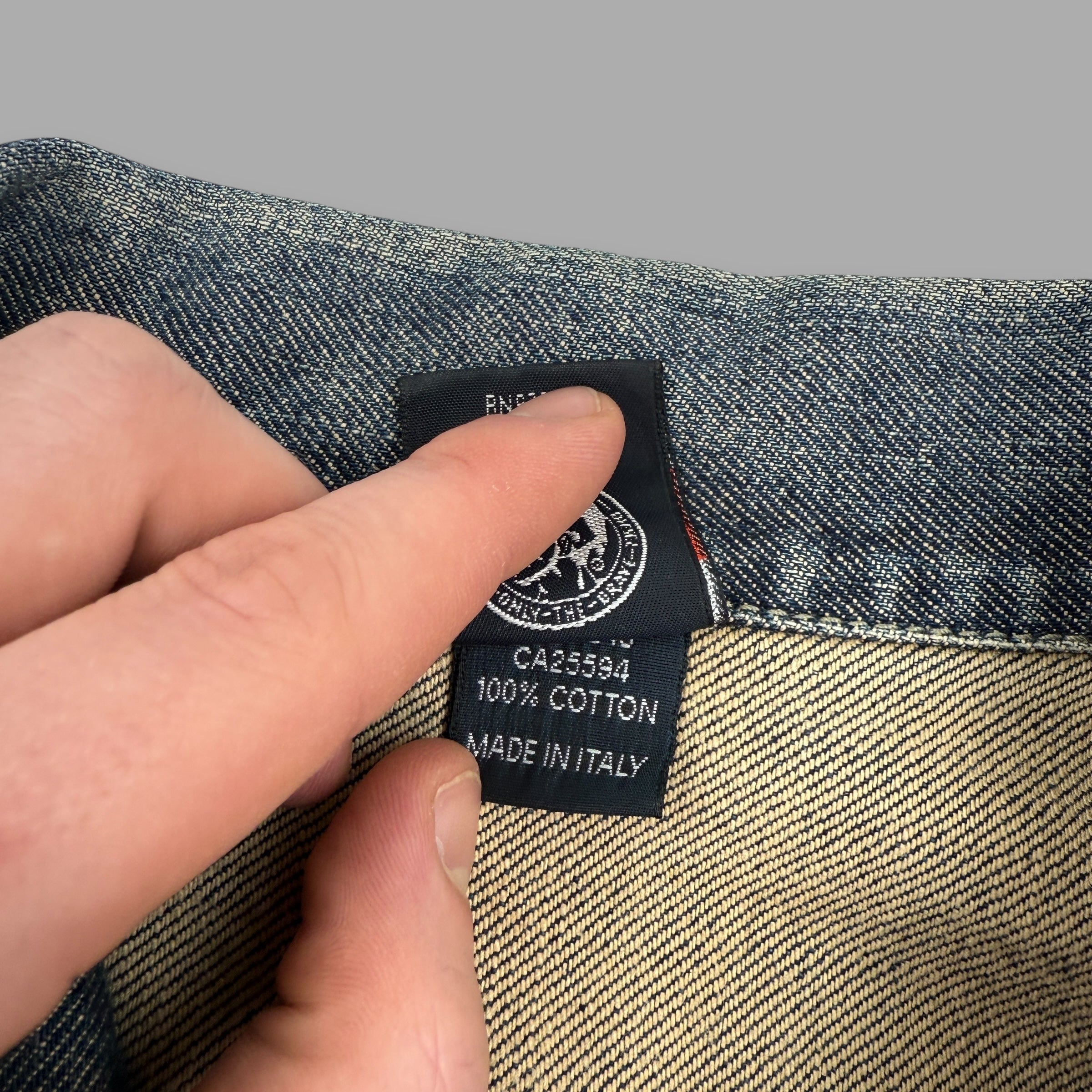 Diesel 2000's button up cropped denim jacket (M)