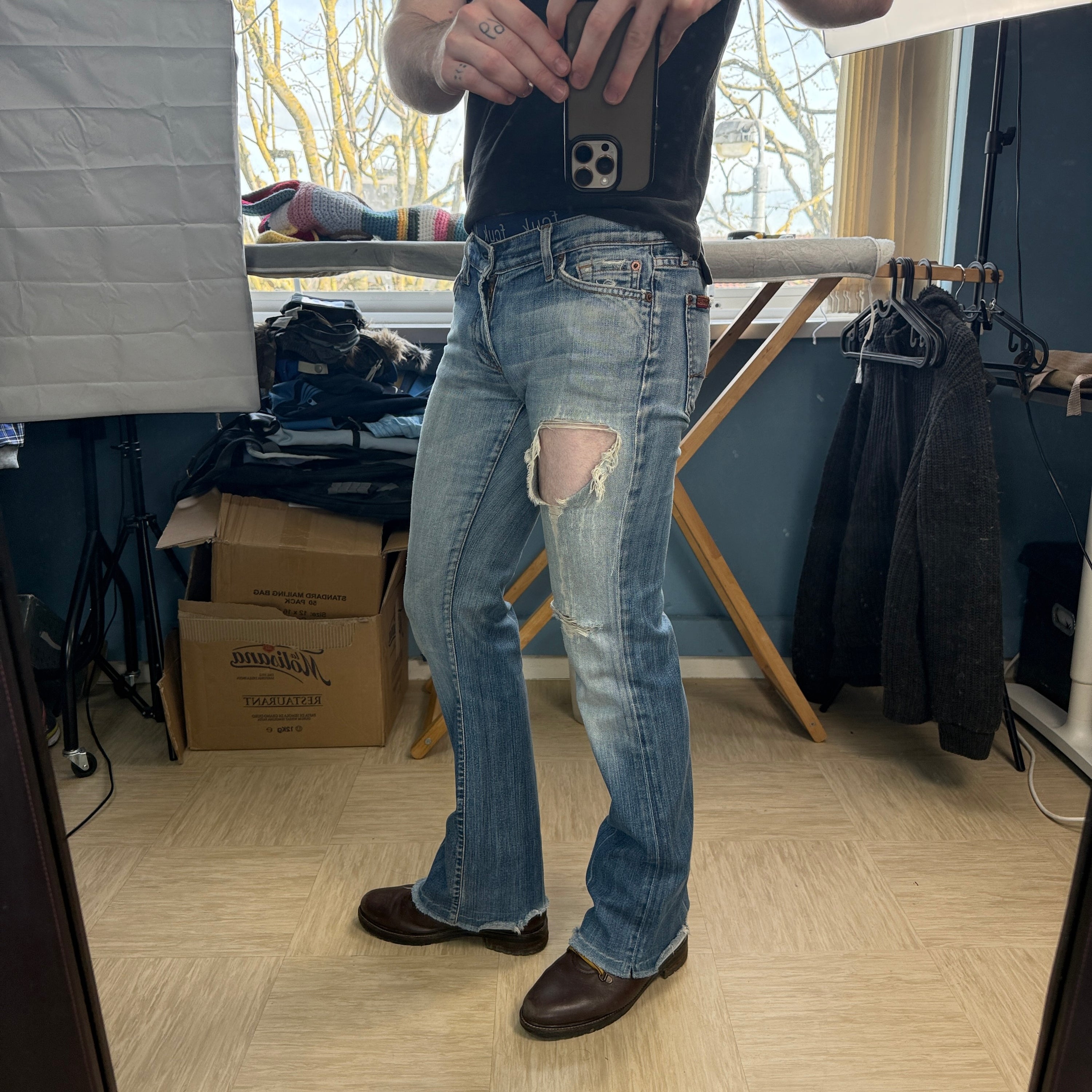 7 for all mankind 2000's distressed denim flare jeans (S)