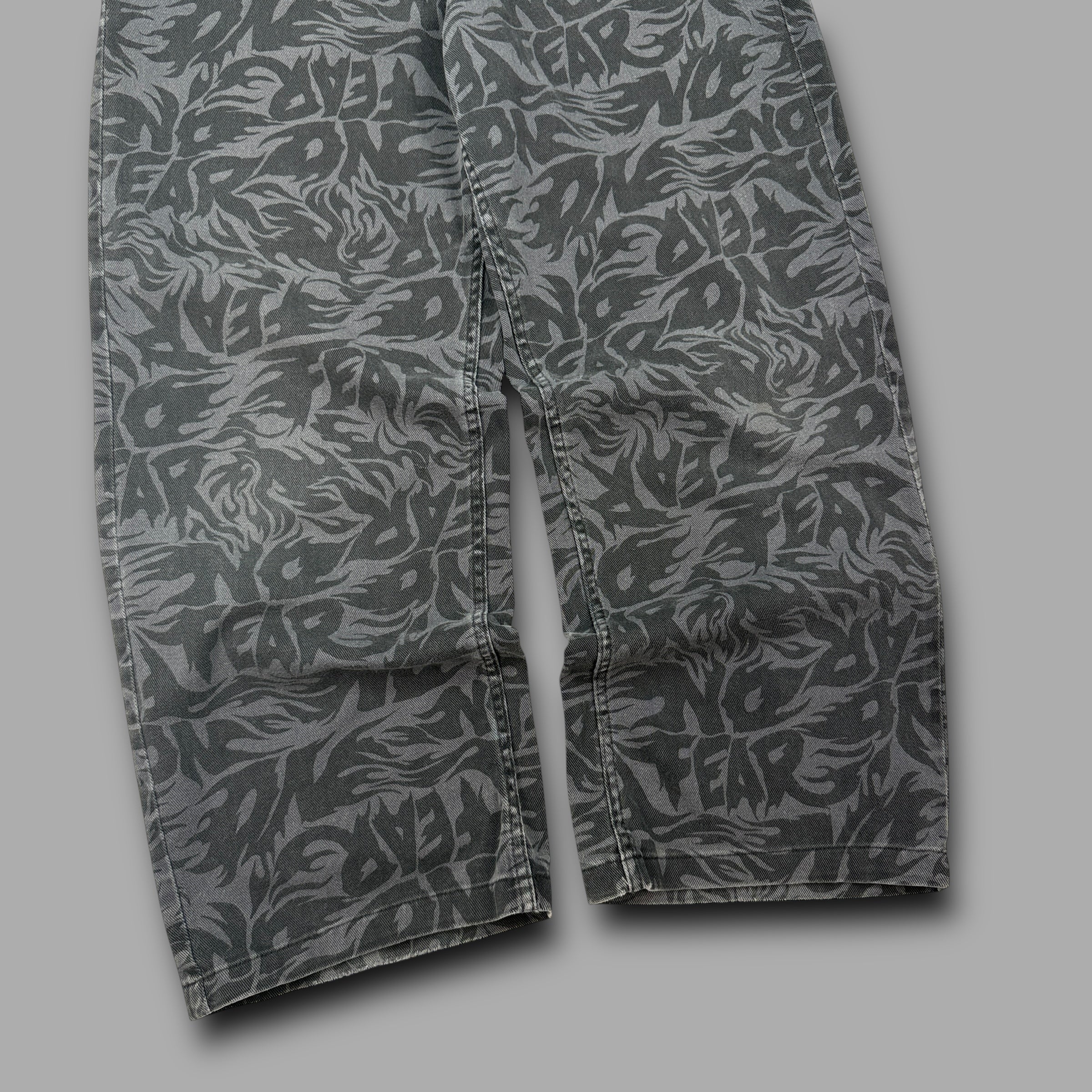 No fear 2000's baggy wide leg monogram trousers (S)