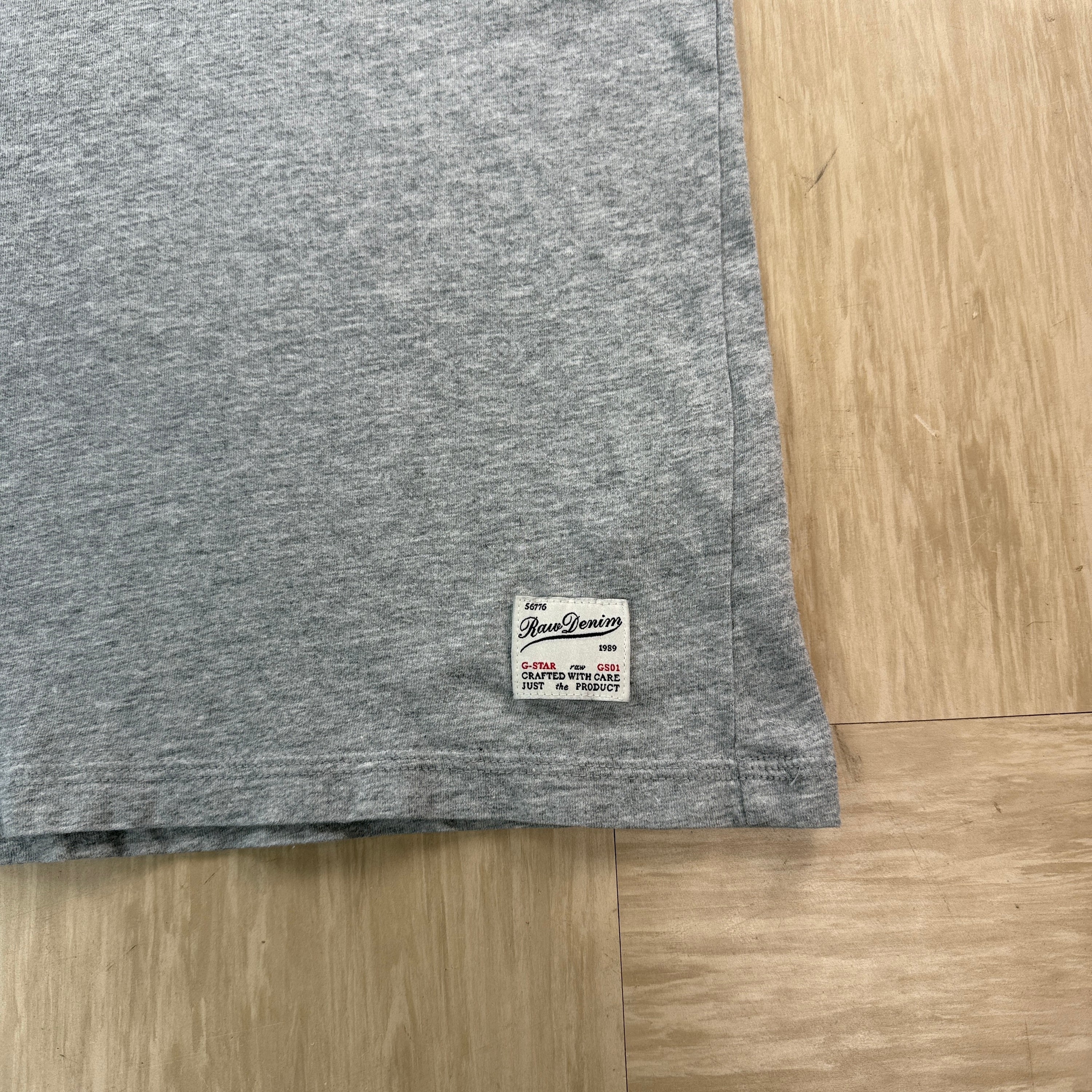Gstar raw 2000's puff print spellout muscle fit tee (S)