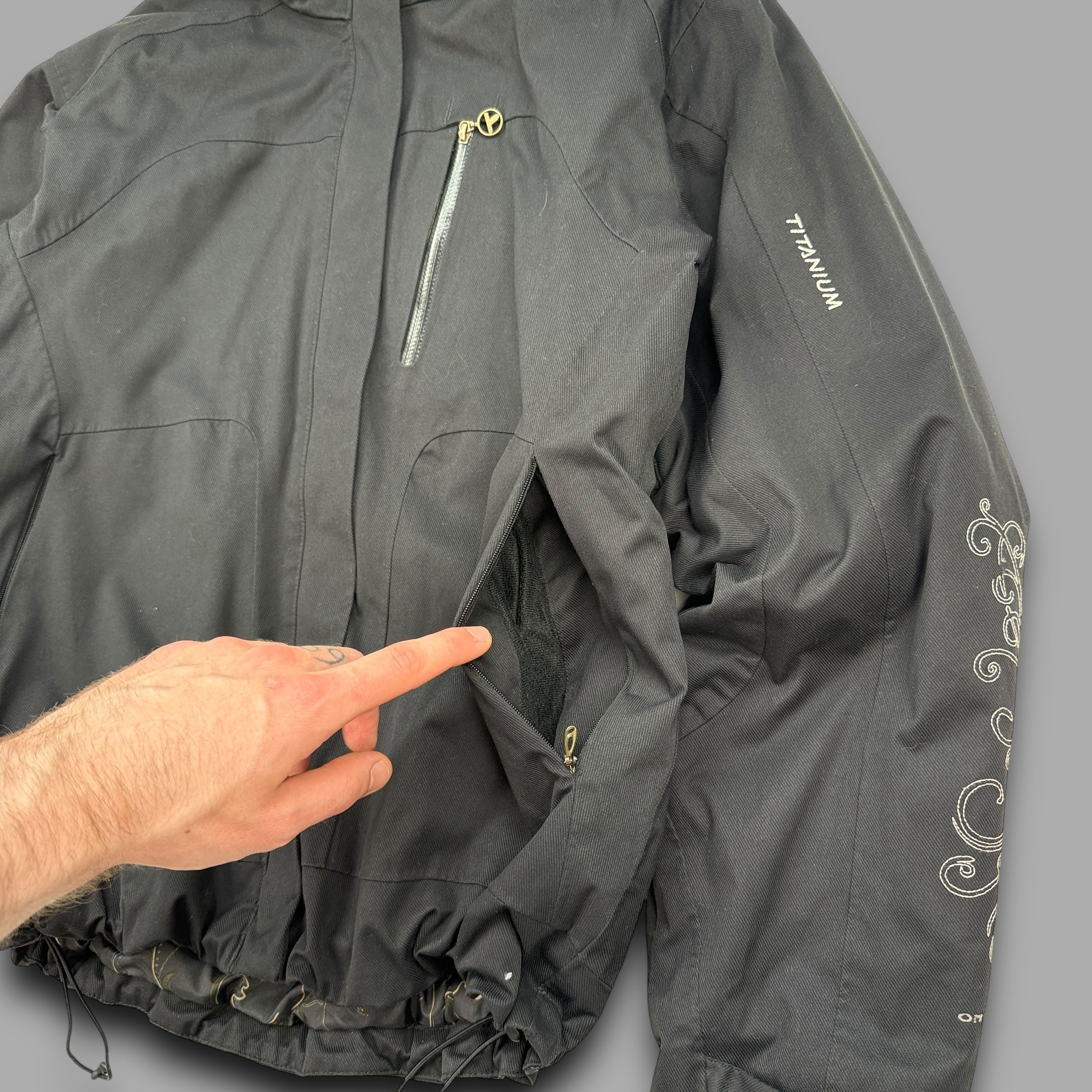 Columbia titanium 2000's technical fur hood waterproof shell jacket (M) wms