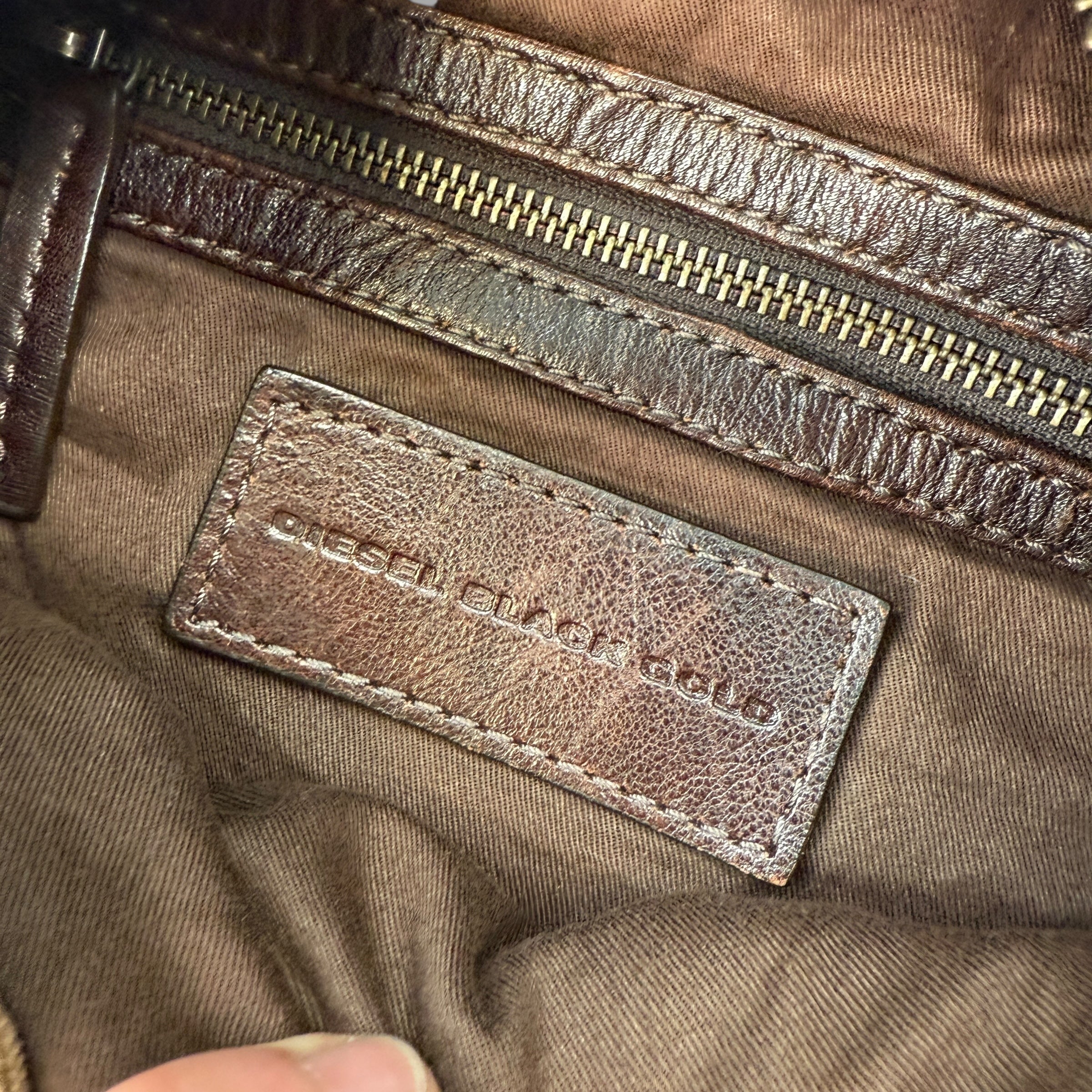 Diesel black gold 2000's distressed hobo shoulder bag (OS)