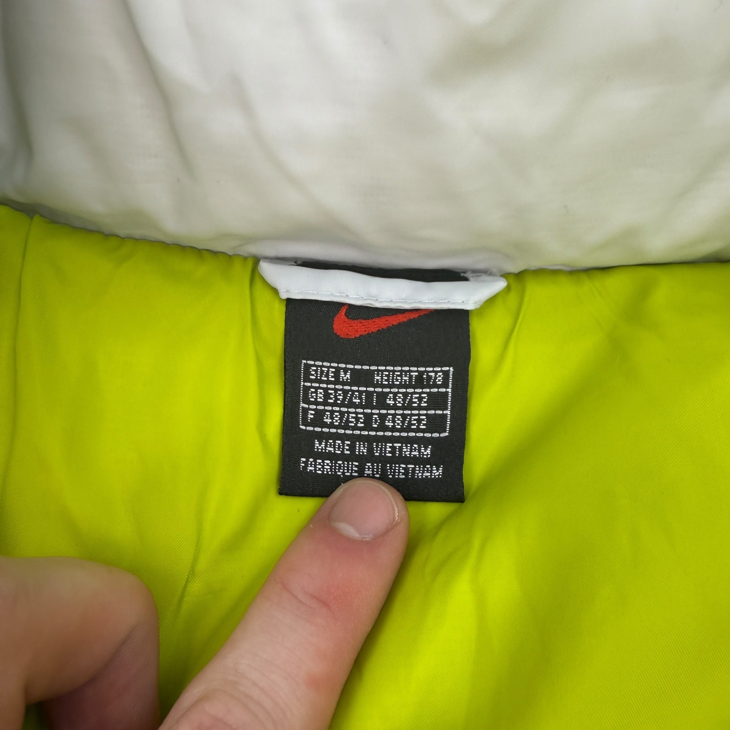 Nike 1990's technical mini swoosh multi pocket downfilled puffer jacket (M)