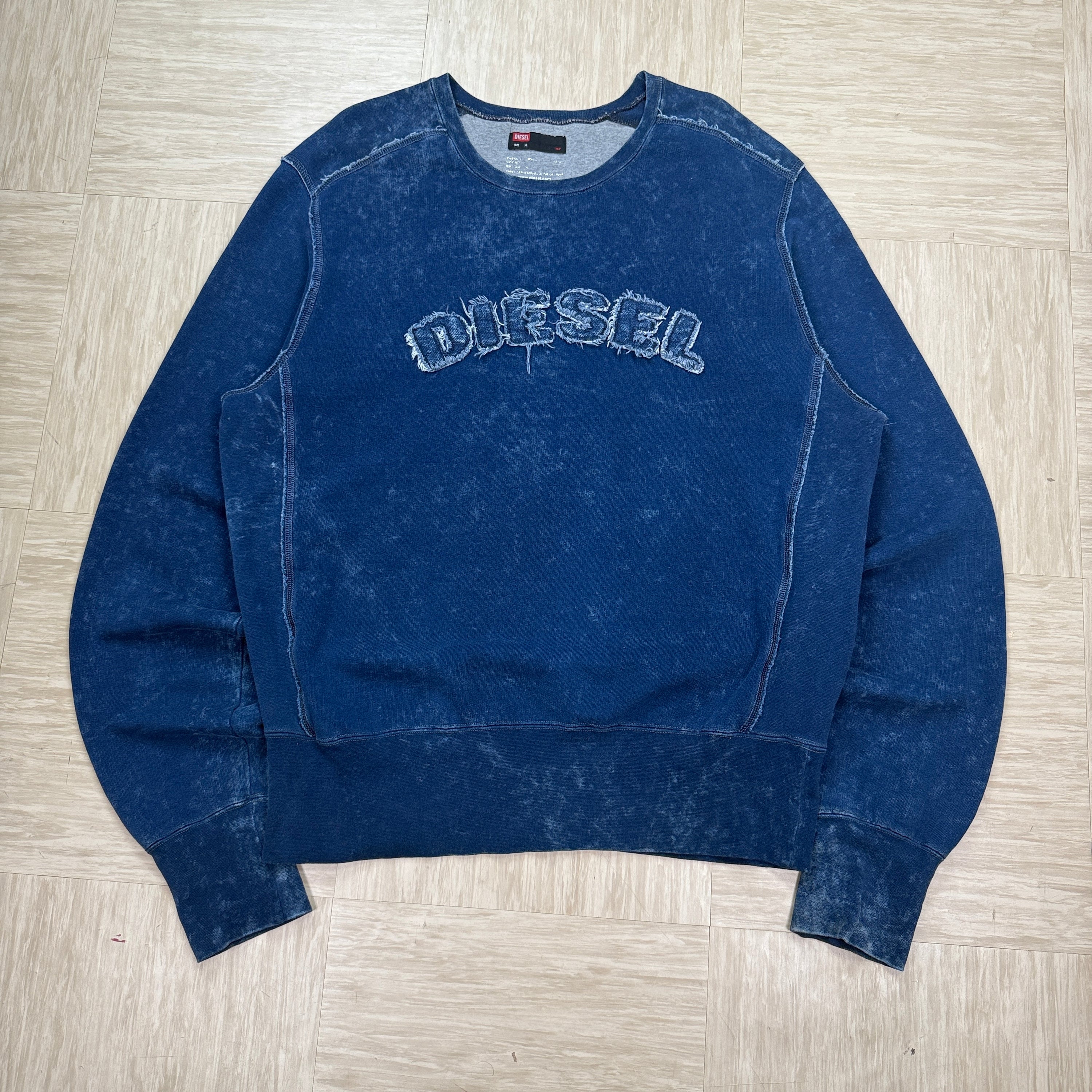 Diesel 2000's acid washed embroidered spellout sweatshirt (XL)