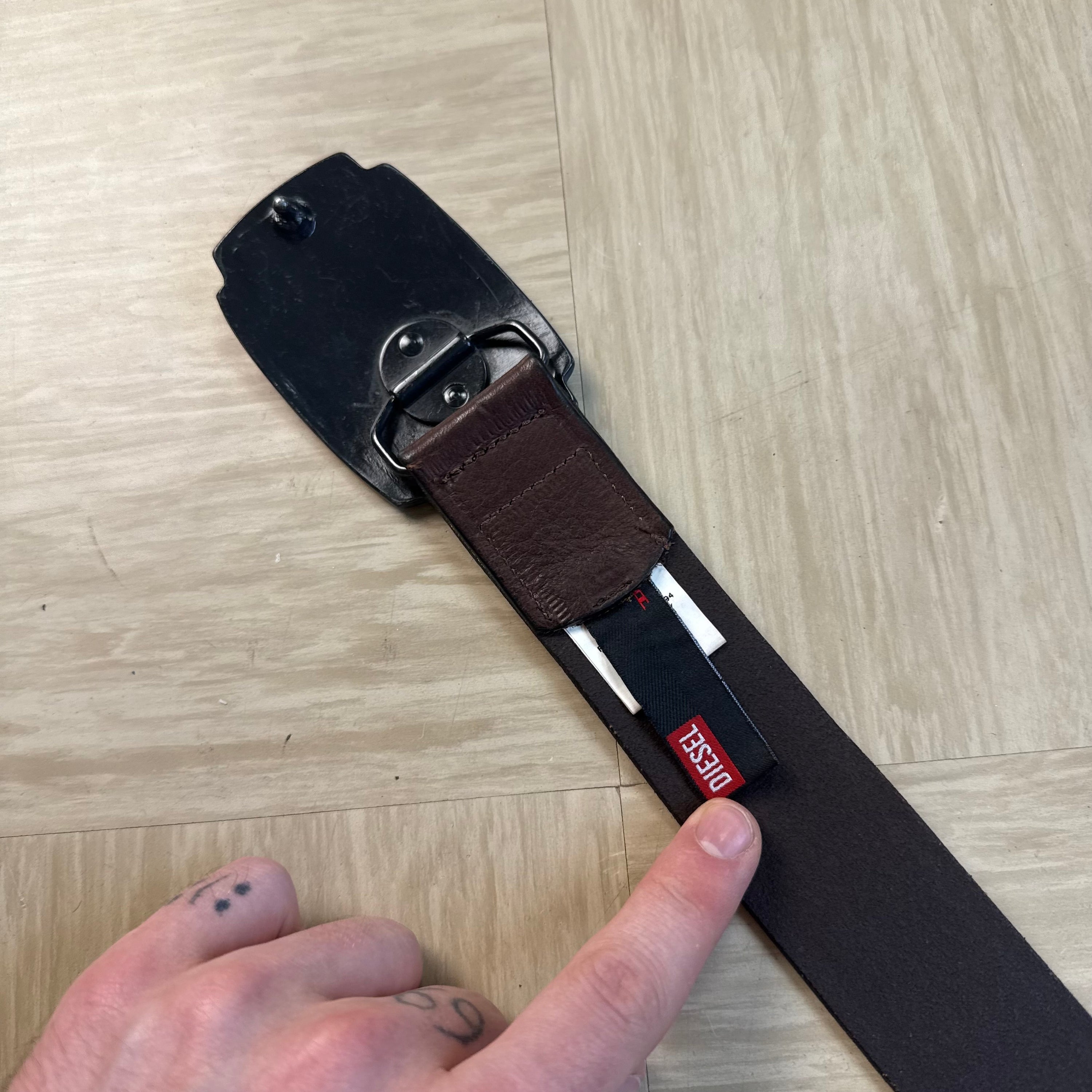 Diesel 2000's metal big buckle leather belt (OS)