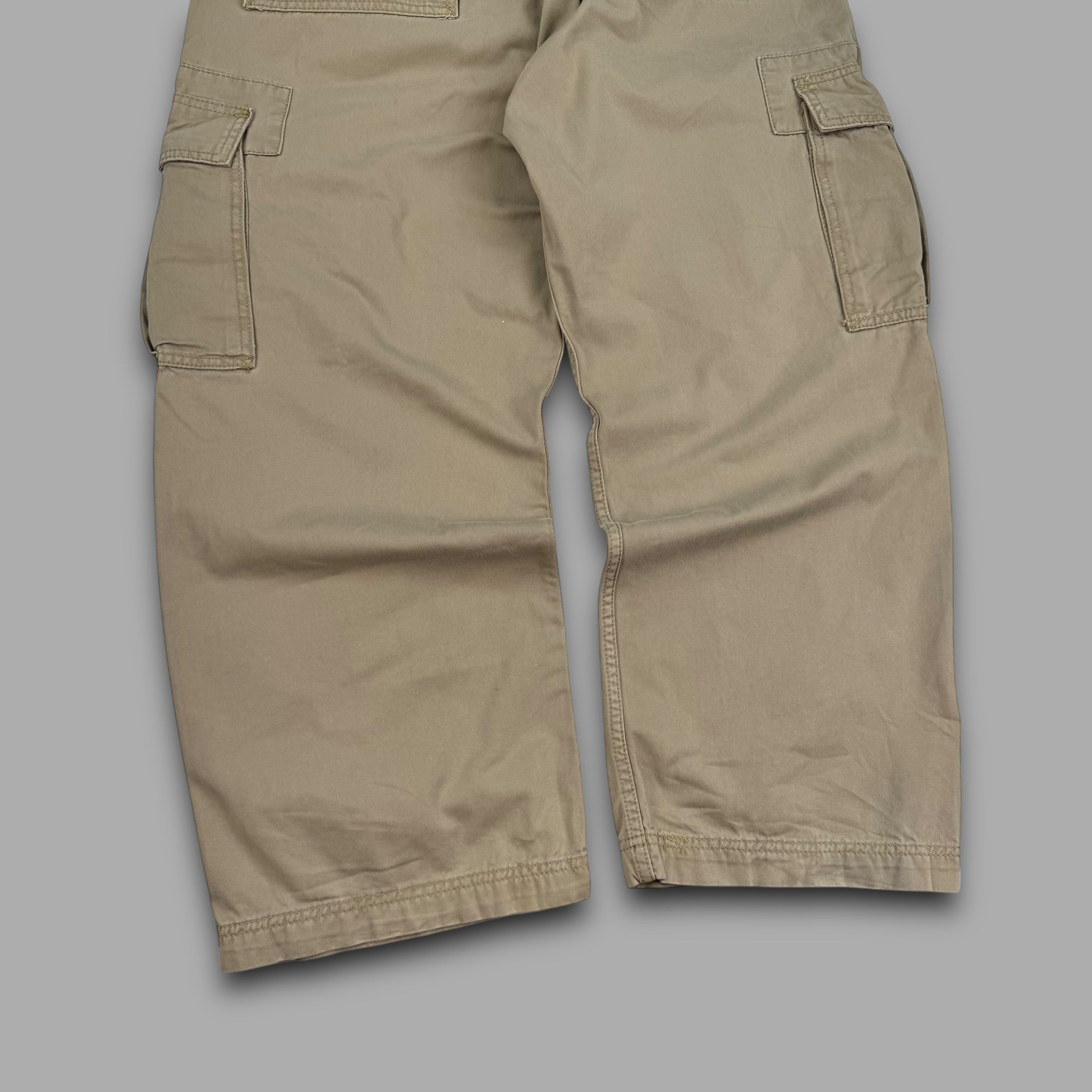 Levi's 2000's baggy wide leg loose fit cargo bottoms (M-L)