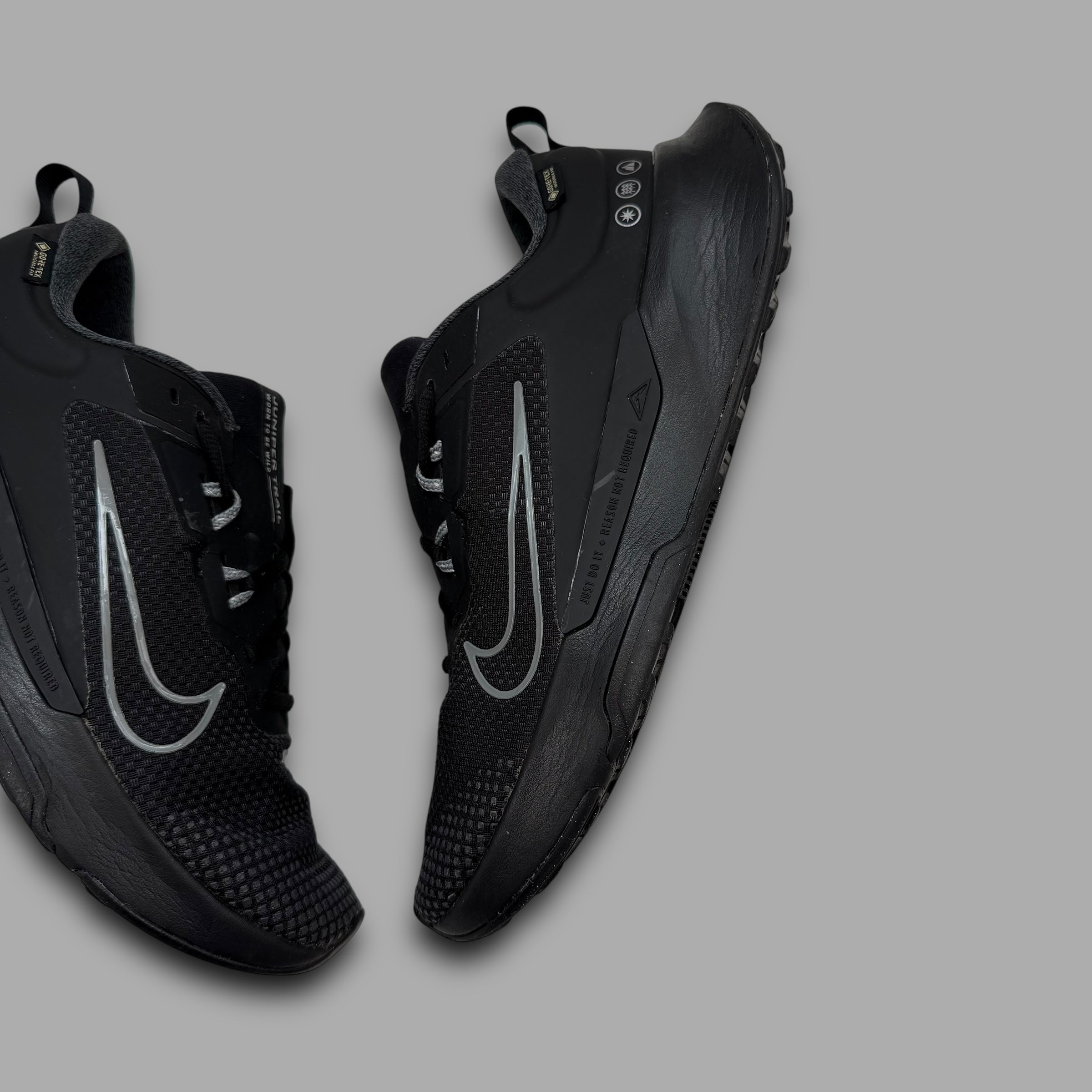 Nike juniper trail 2 gore-tex 'triple black' (UK9)