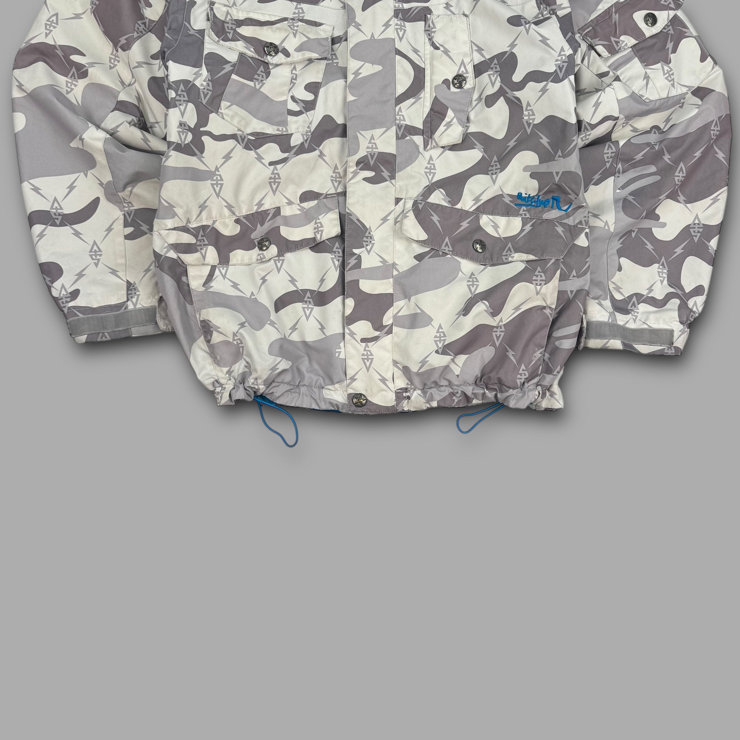 Quiksilver 2000's technical multi-pocket camo softshell ski jacket (L) wms