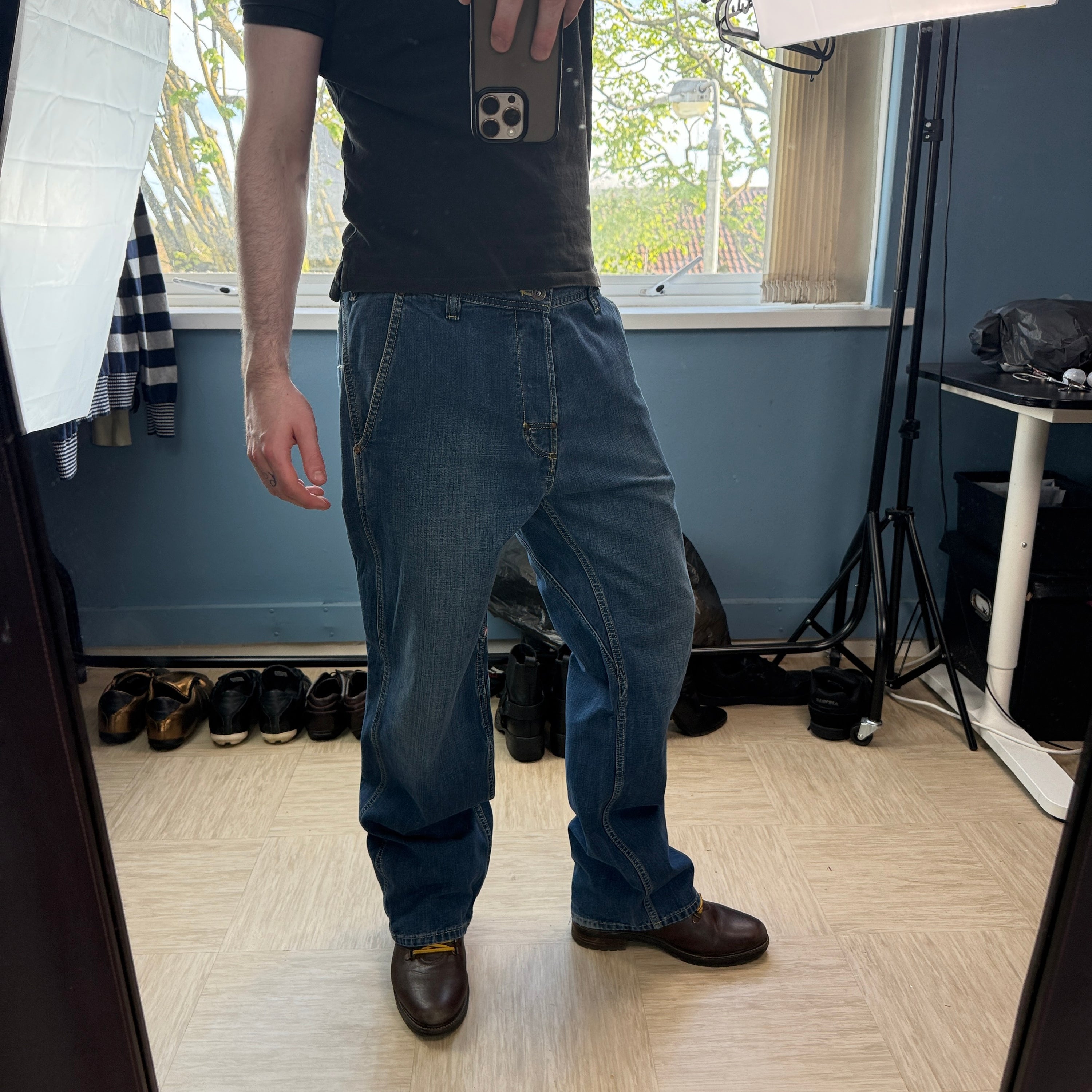 Diesel 2000's relaxed fit pheyo bootcut denim jeans (S)