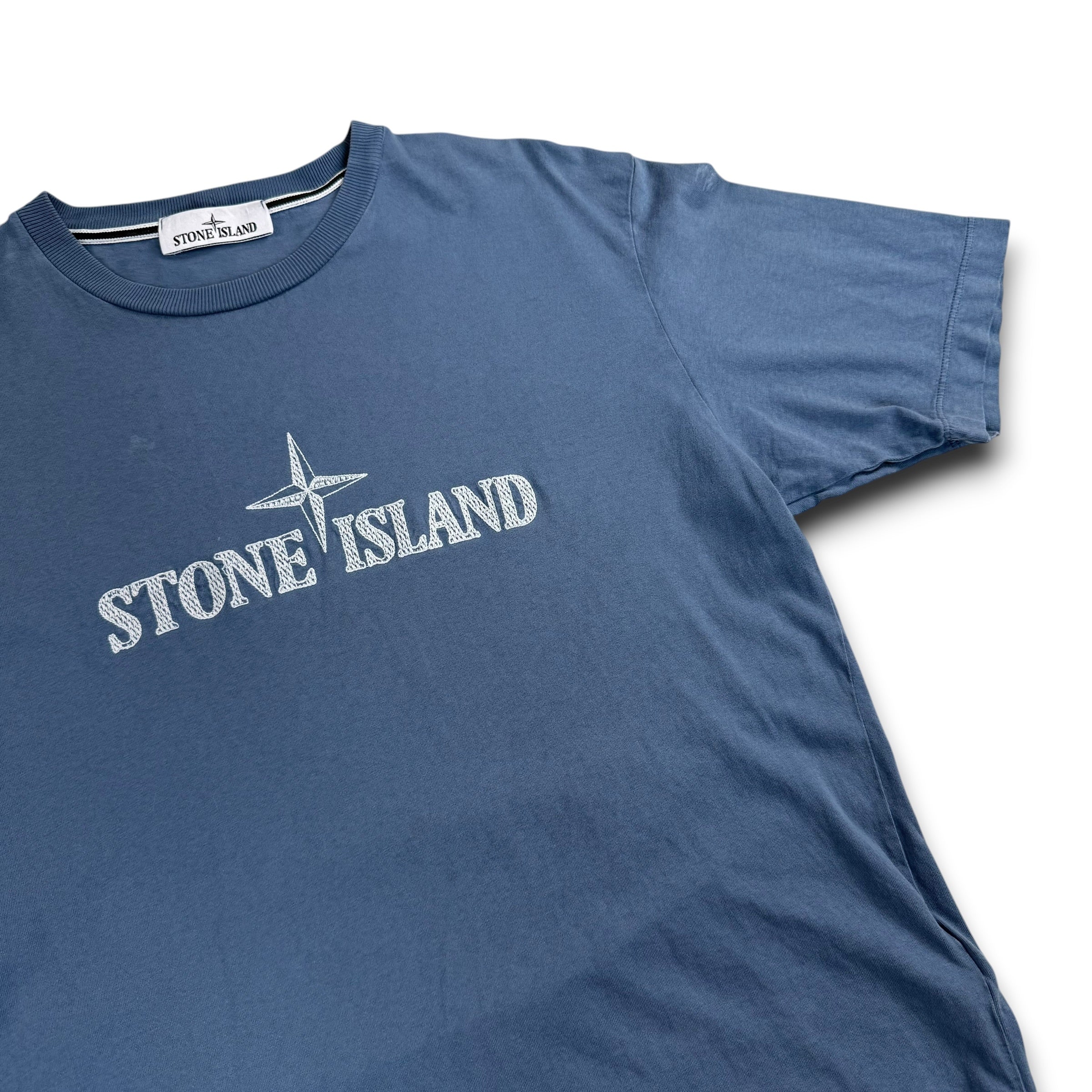 Stone island graphic embroidered spellout tee (S)
