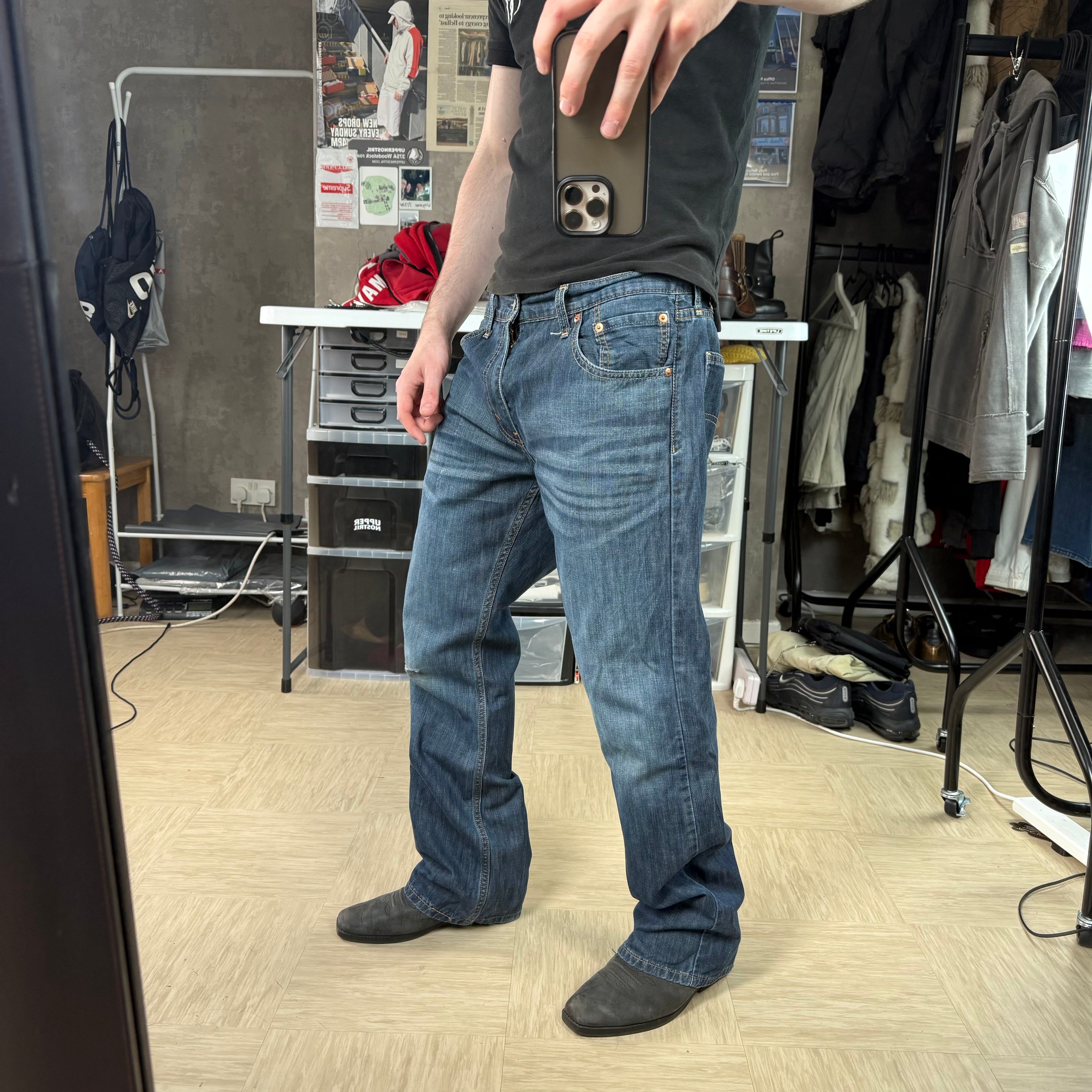 Levi's 527 2000's distressed faded denim bootcut jeans (S)