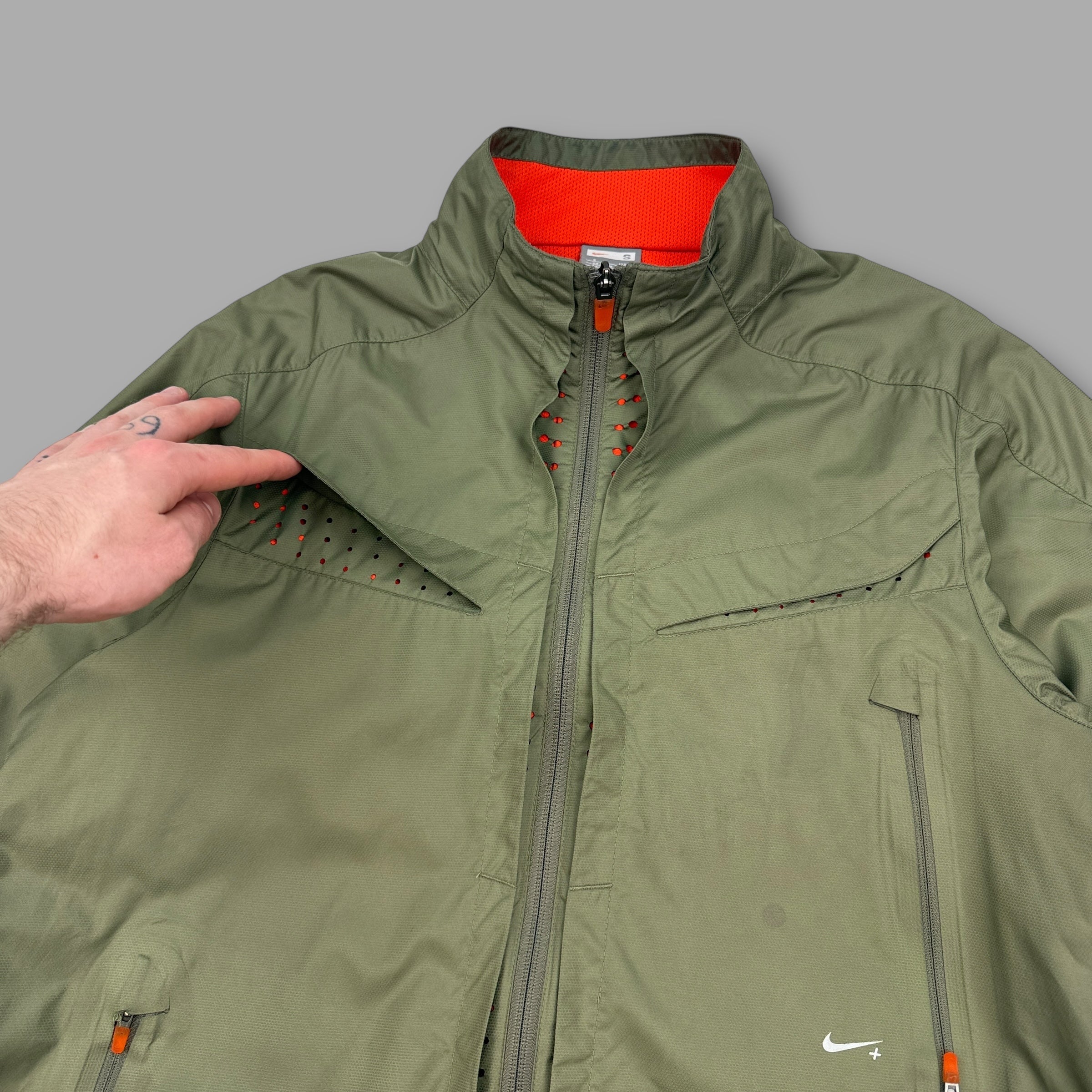 Nike fit+ 2000's technical vented panelled track jacket (S)