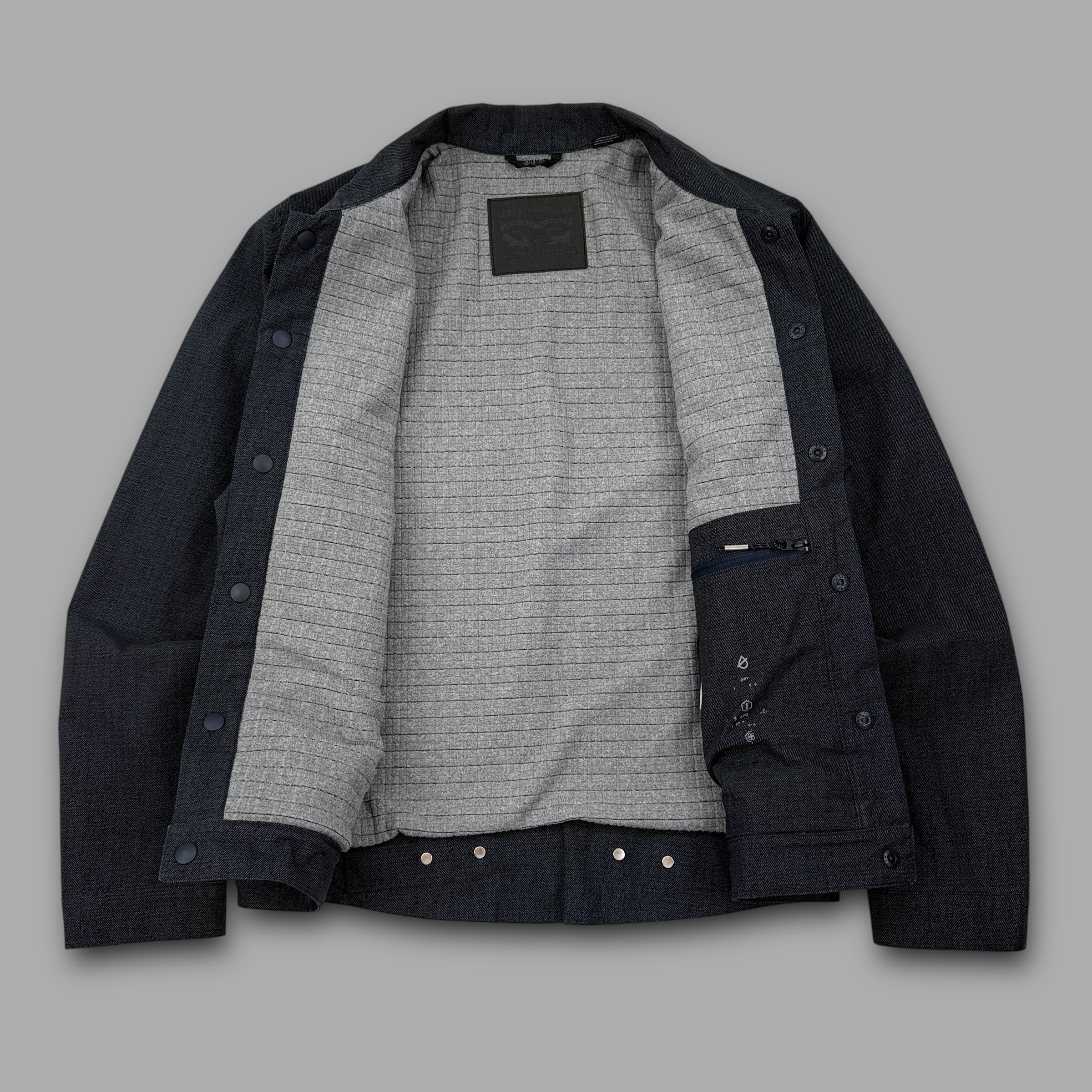Levi's 2000's technical multi-pocket water resistant coach jacket (S)