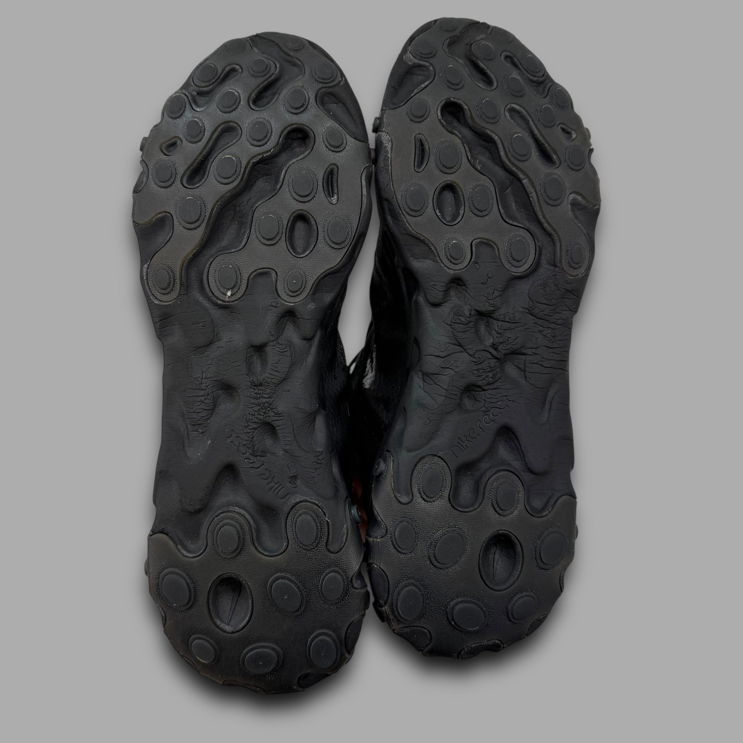 Nike react x undercover 'triple black' 2017 (UK8.5)