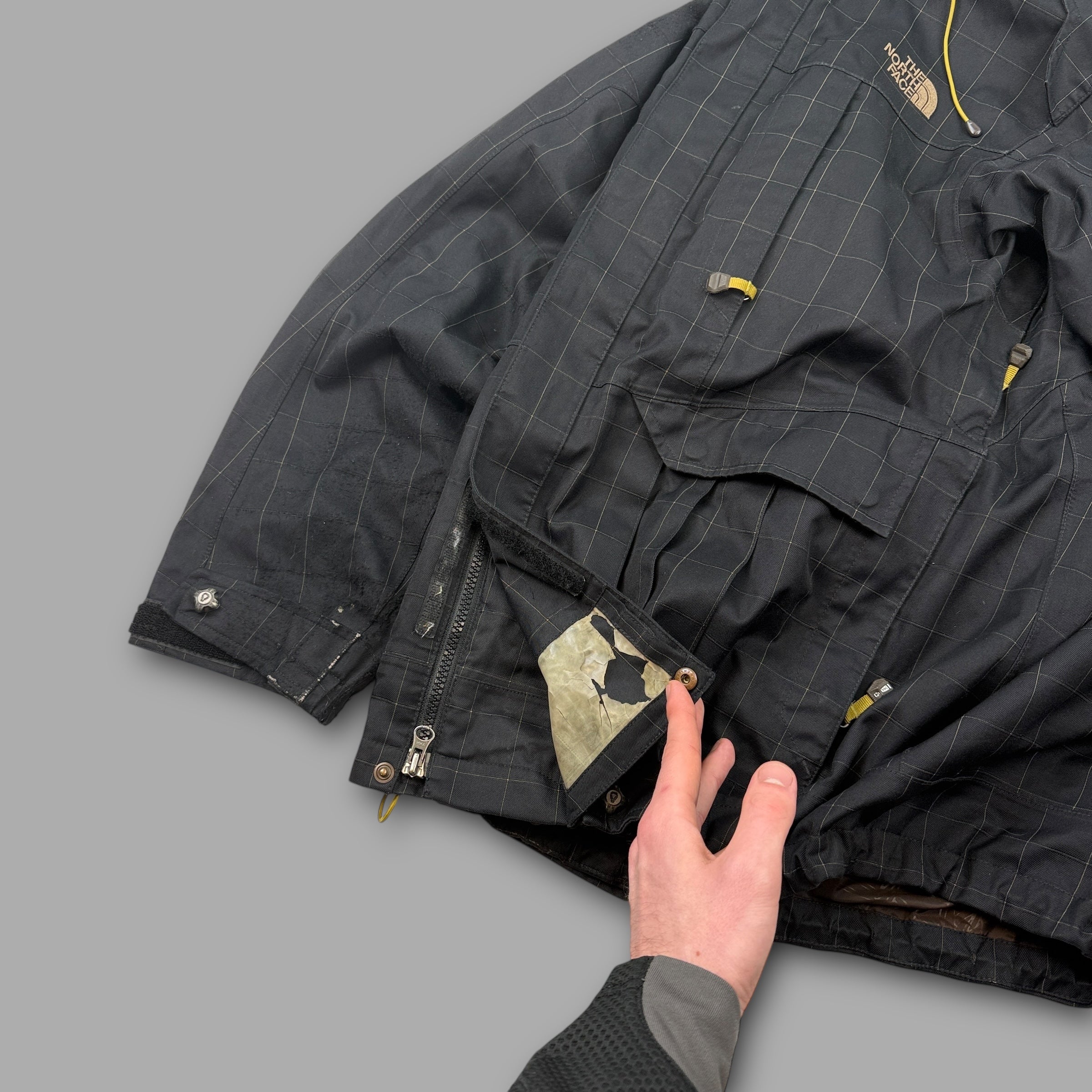 The north face 2008 cryptic series technical plaid softshell ski jacket (S)