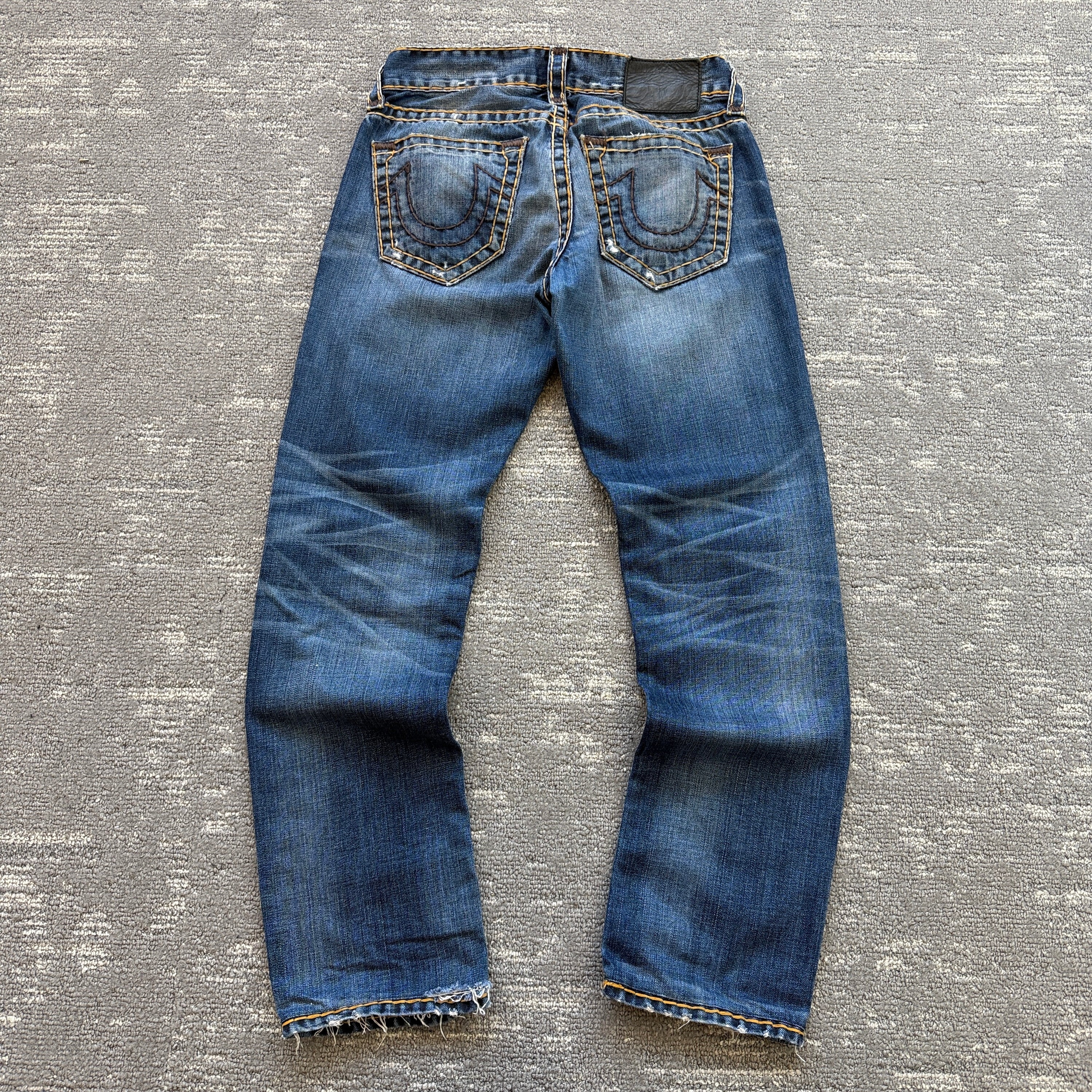 True religion 2000's geno relaxed slim contrast stitch denim jeans (S)