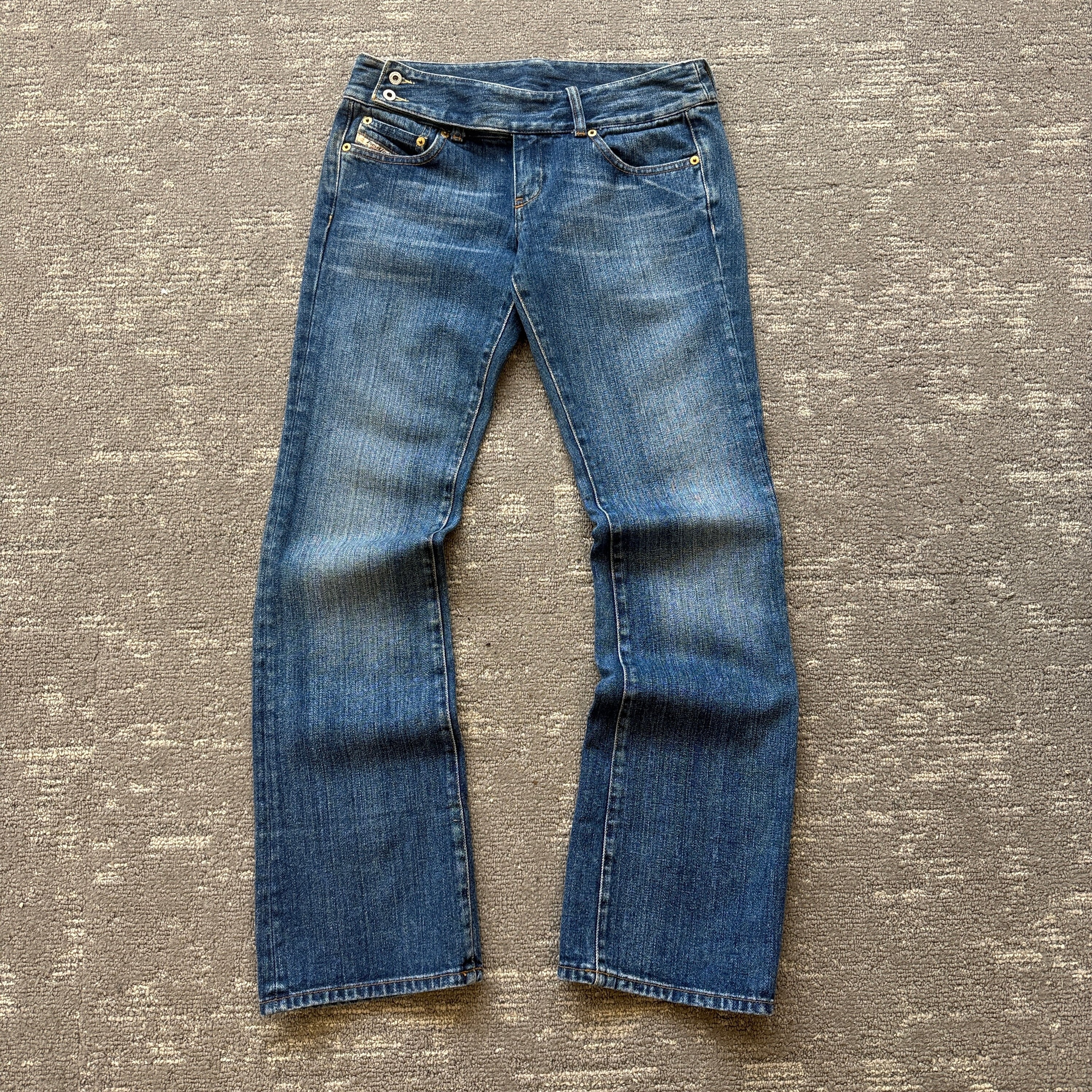 Diesel 2000's low waisted bootcut flare denim jeans (M) wms