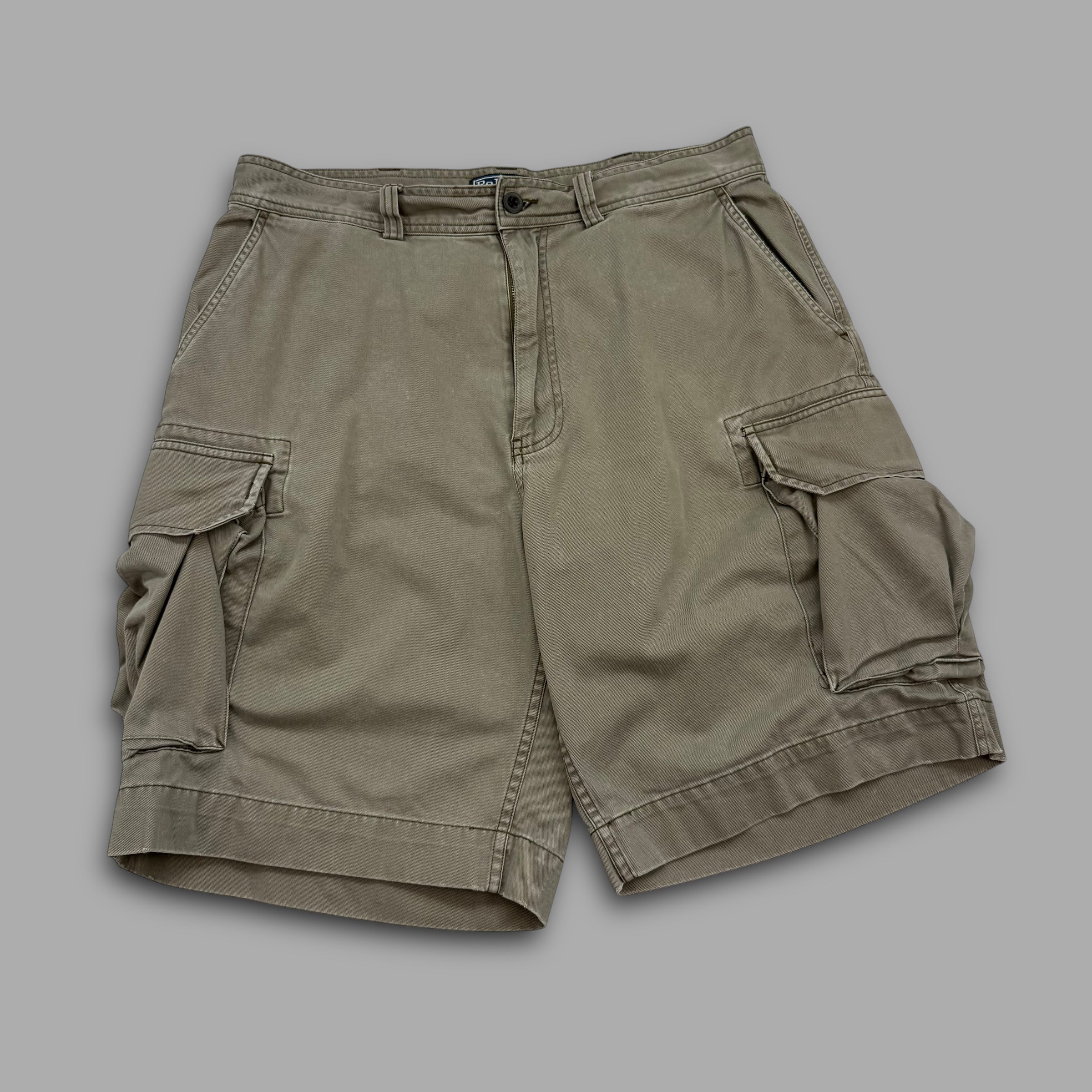 Ralph lauren 2000's baggy cargo shorts (M)