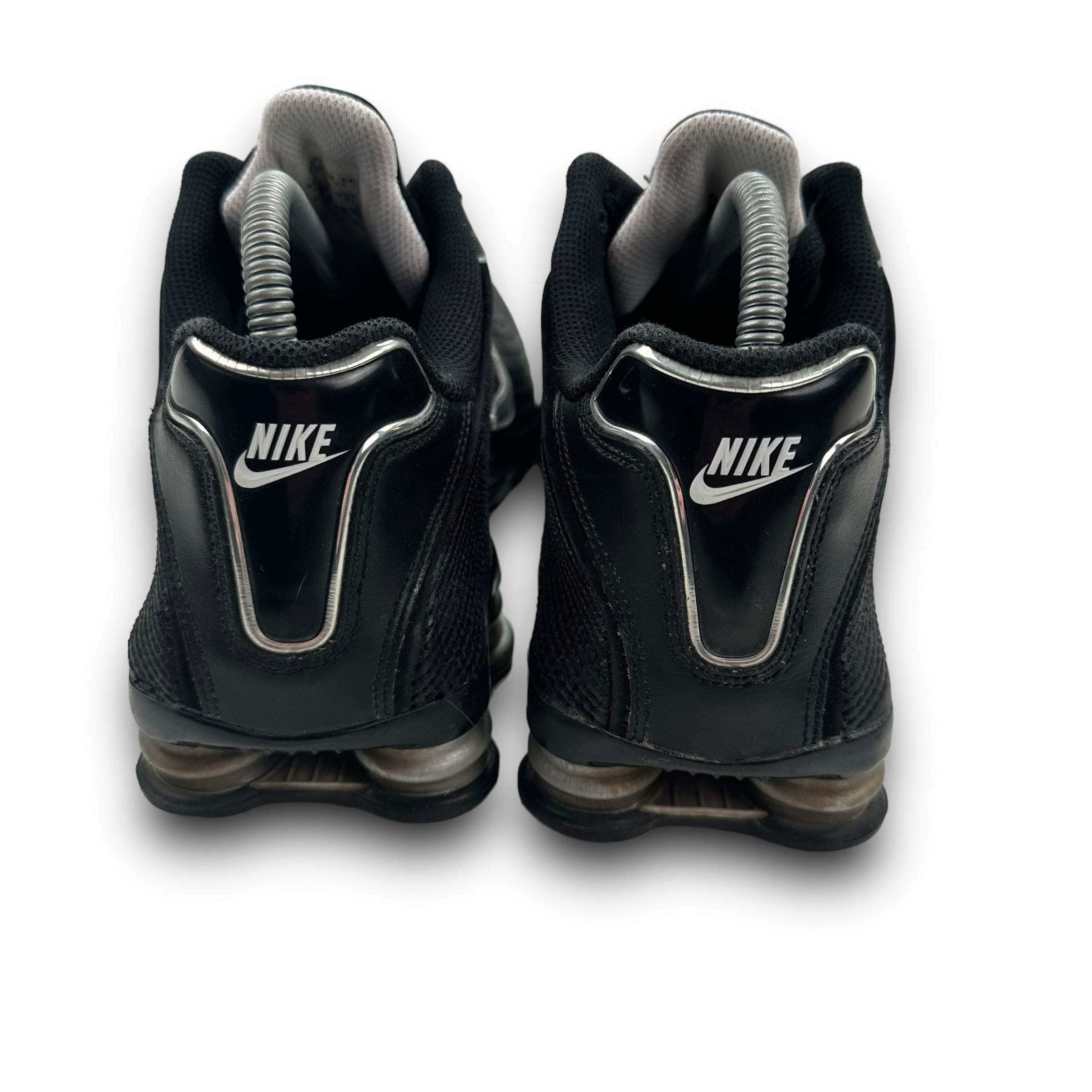 Nike shox medallion 2009 (UK7)