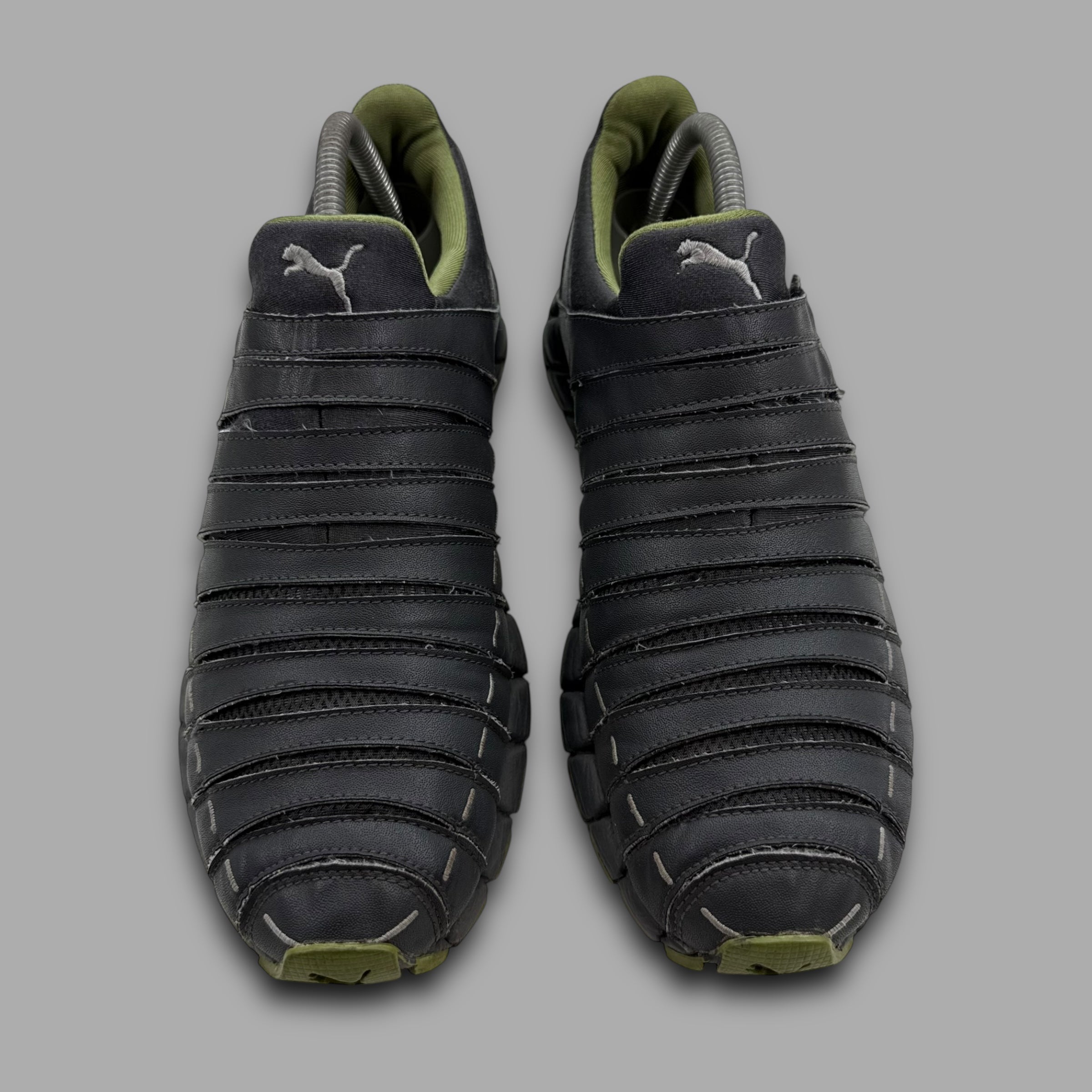 Puma OSU 2000's panelled velcro running trainer (UK7.5)
