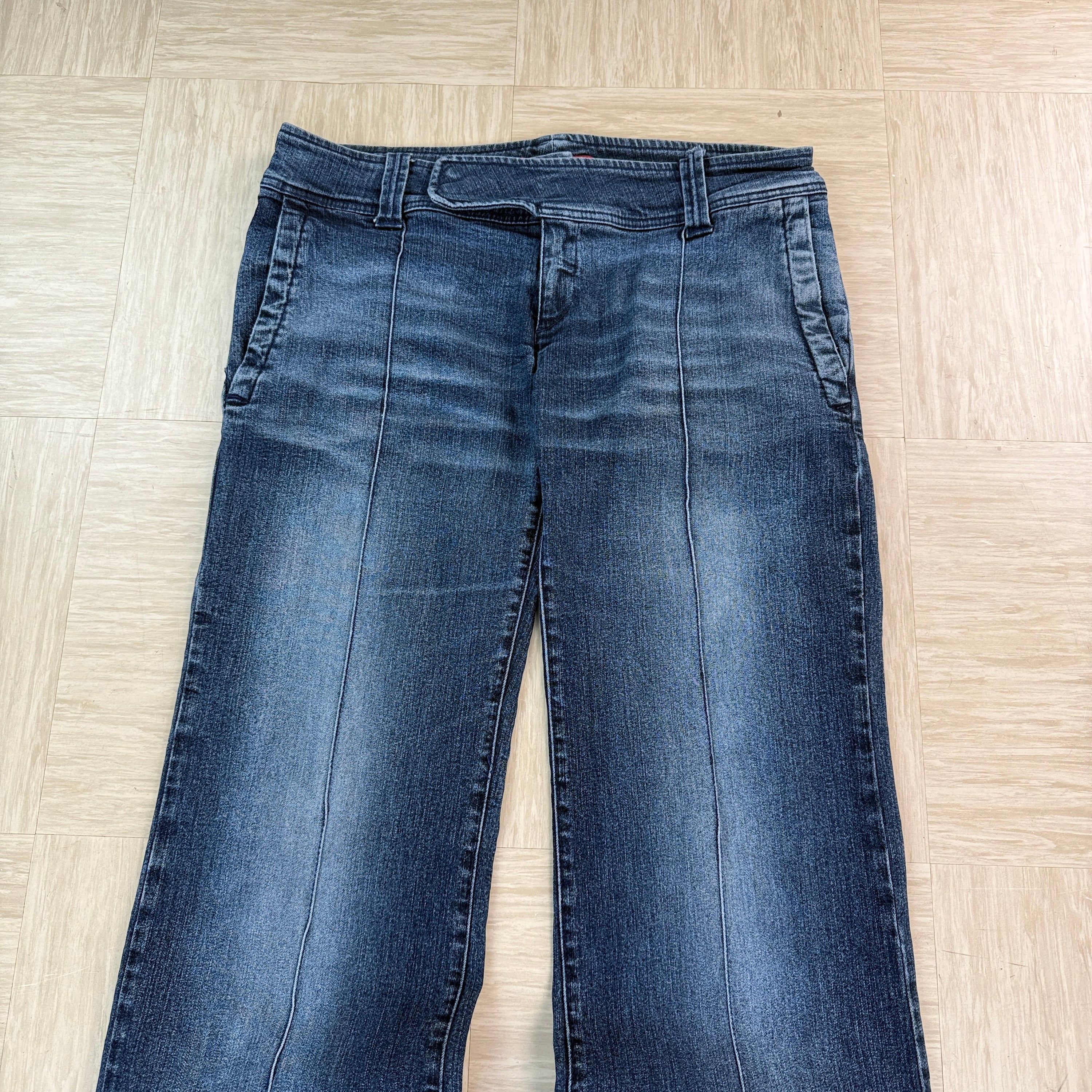 Miss sixty 2000's relaxed bootcut denim jeans (S-M)
