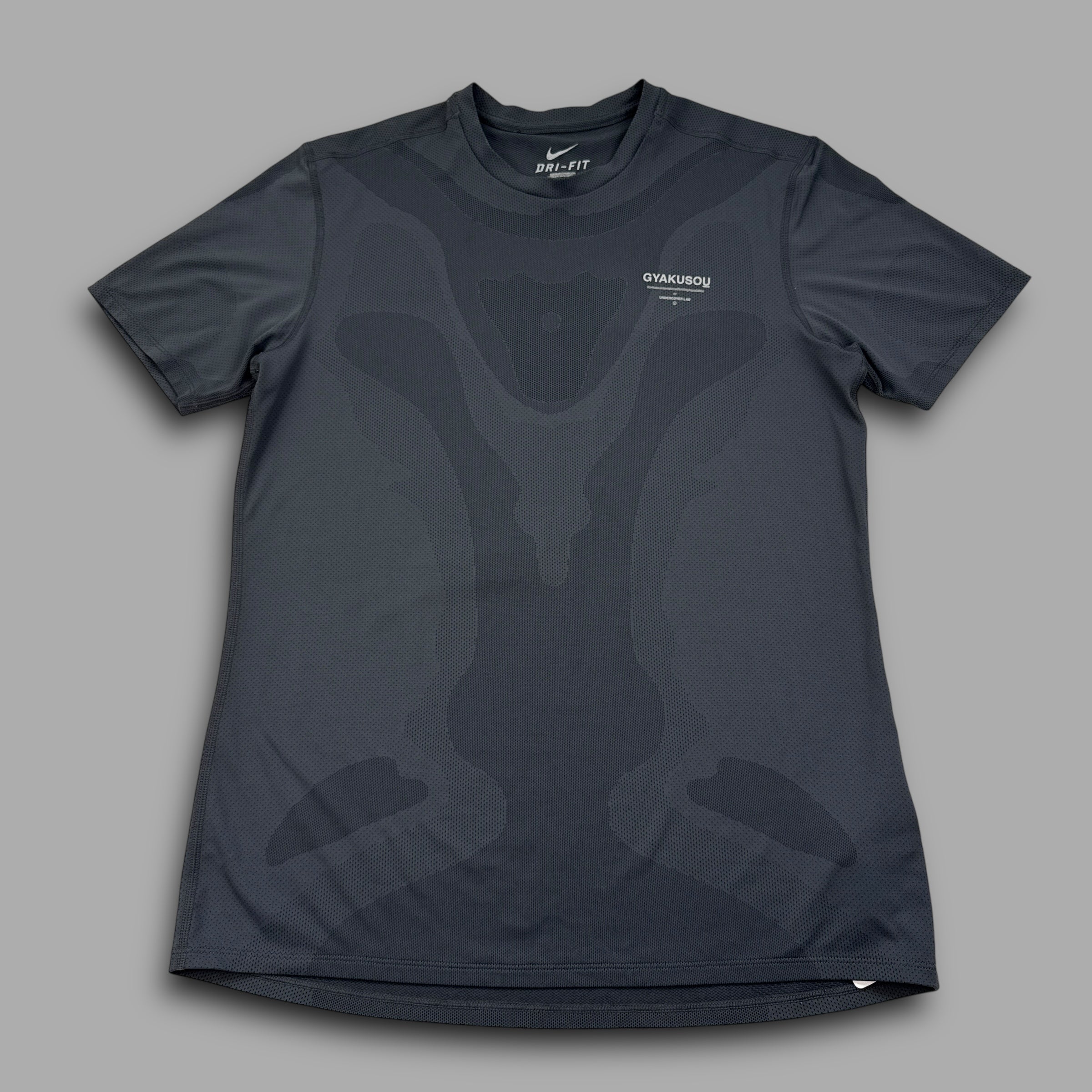 Nike gyakusou 2000's graphic sweat map tee (M)