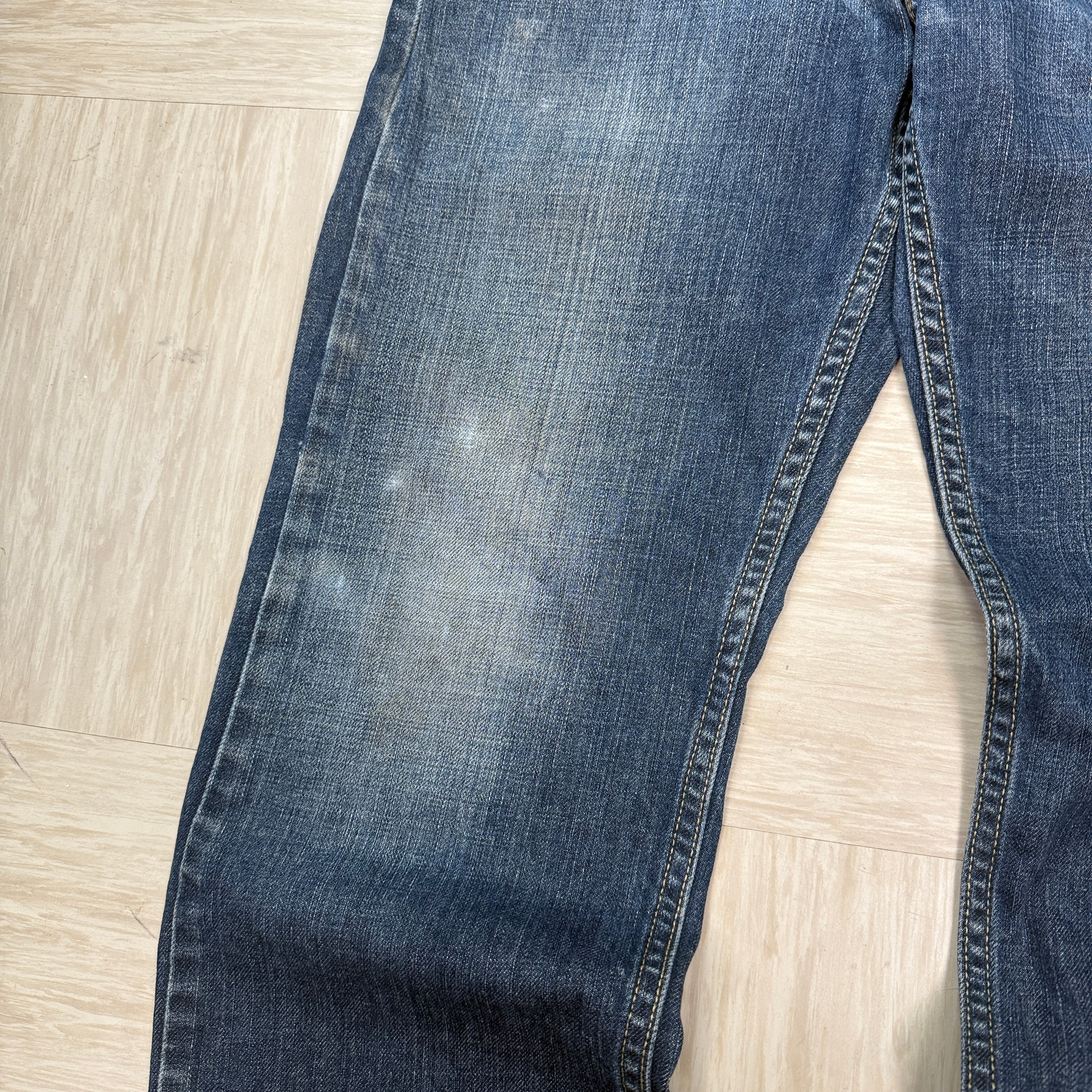 Levi's 514 2000's slim straight fit denim jeans (S)