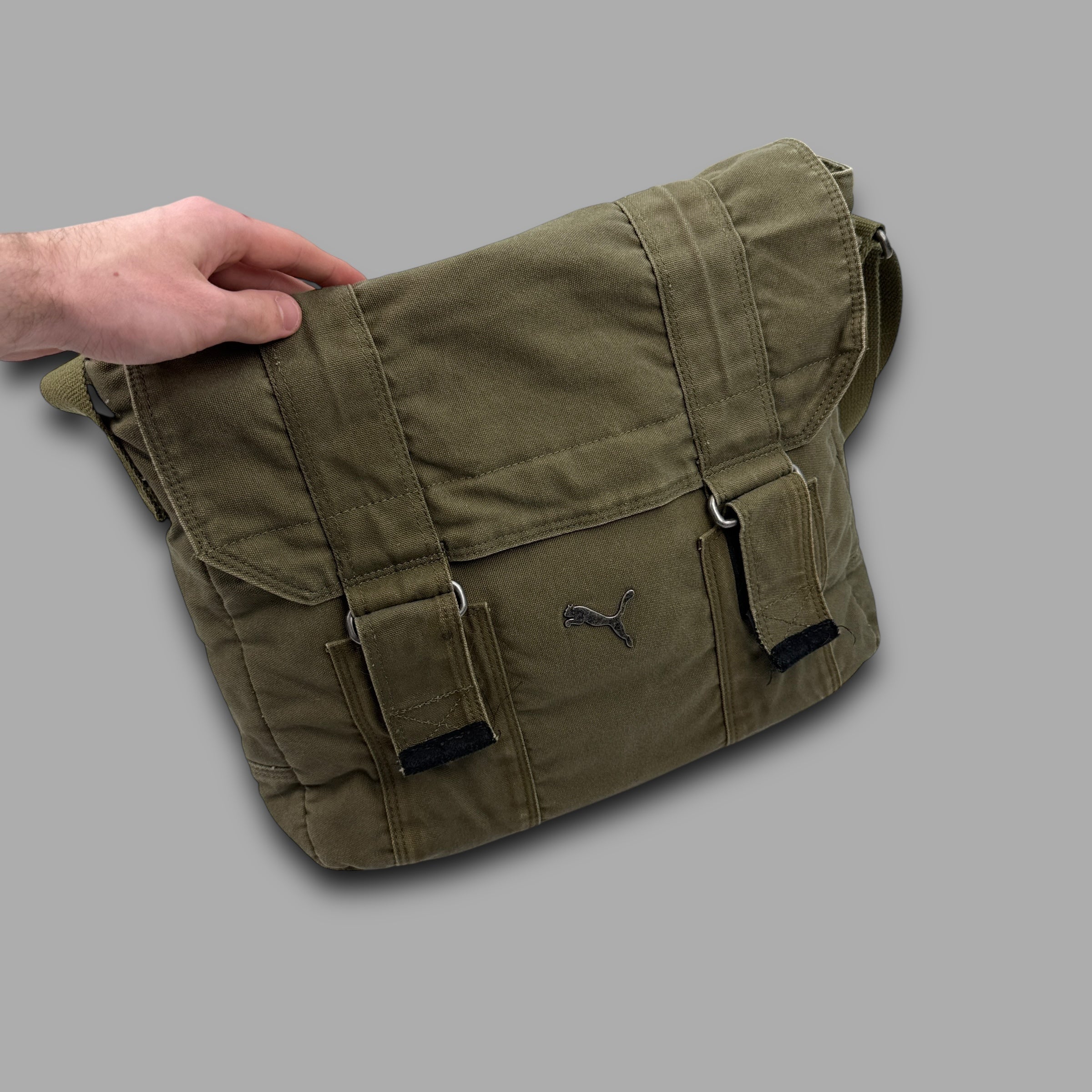 Puma 2000's technical multi-pocket satchel shoulder bag (OS)