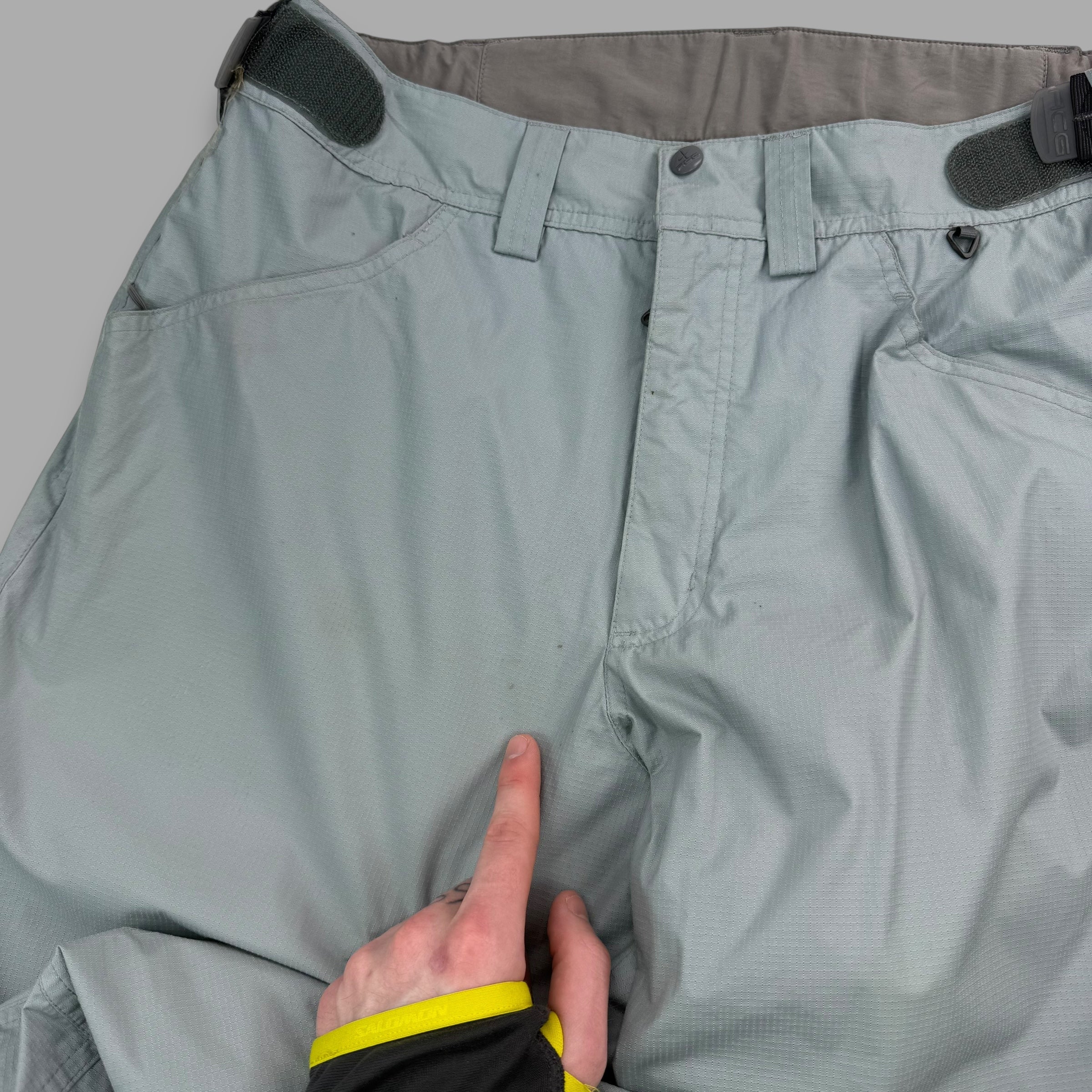 Nike ACG 2000's baggy nylon ripstop ski bottoms (L)