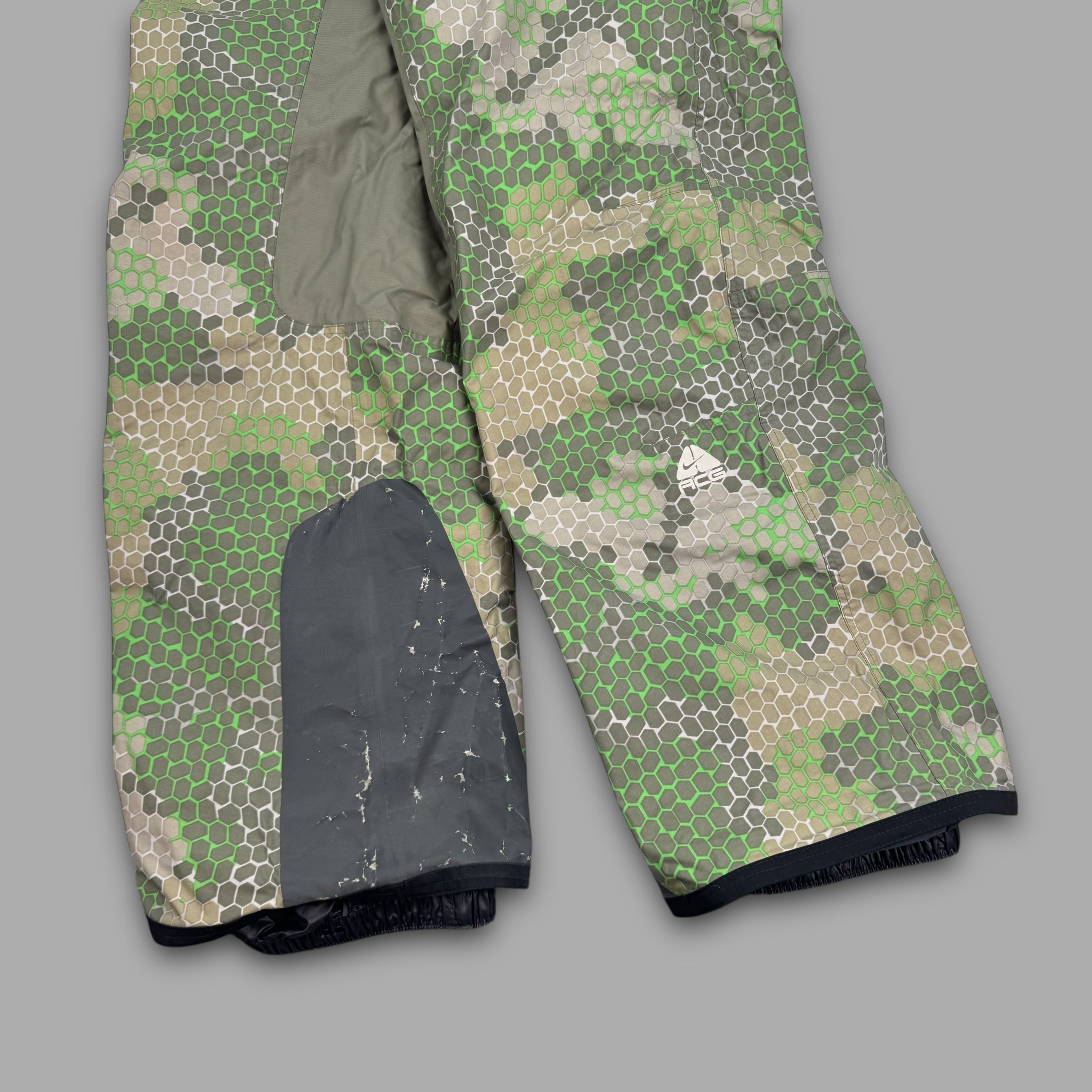 Nike ACG 2000's technical hex monogram ski sallopettes (S)