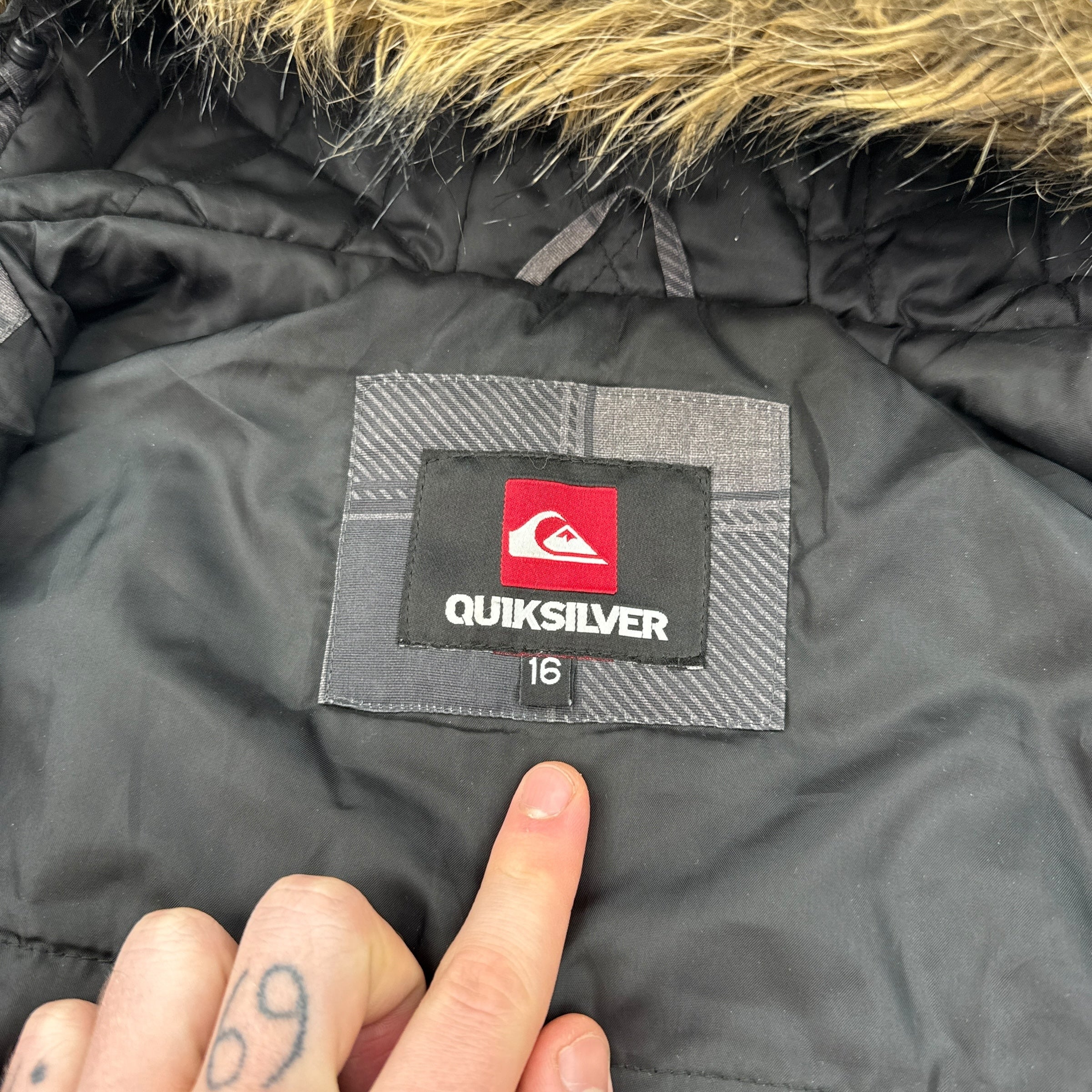 Quiksilver 2000's technical plaid fur hood bomber style jacket (S)