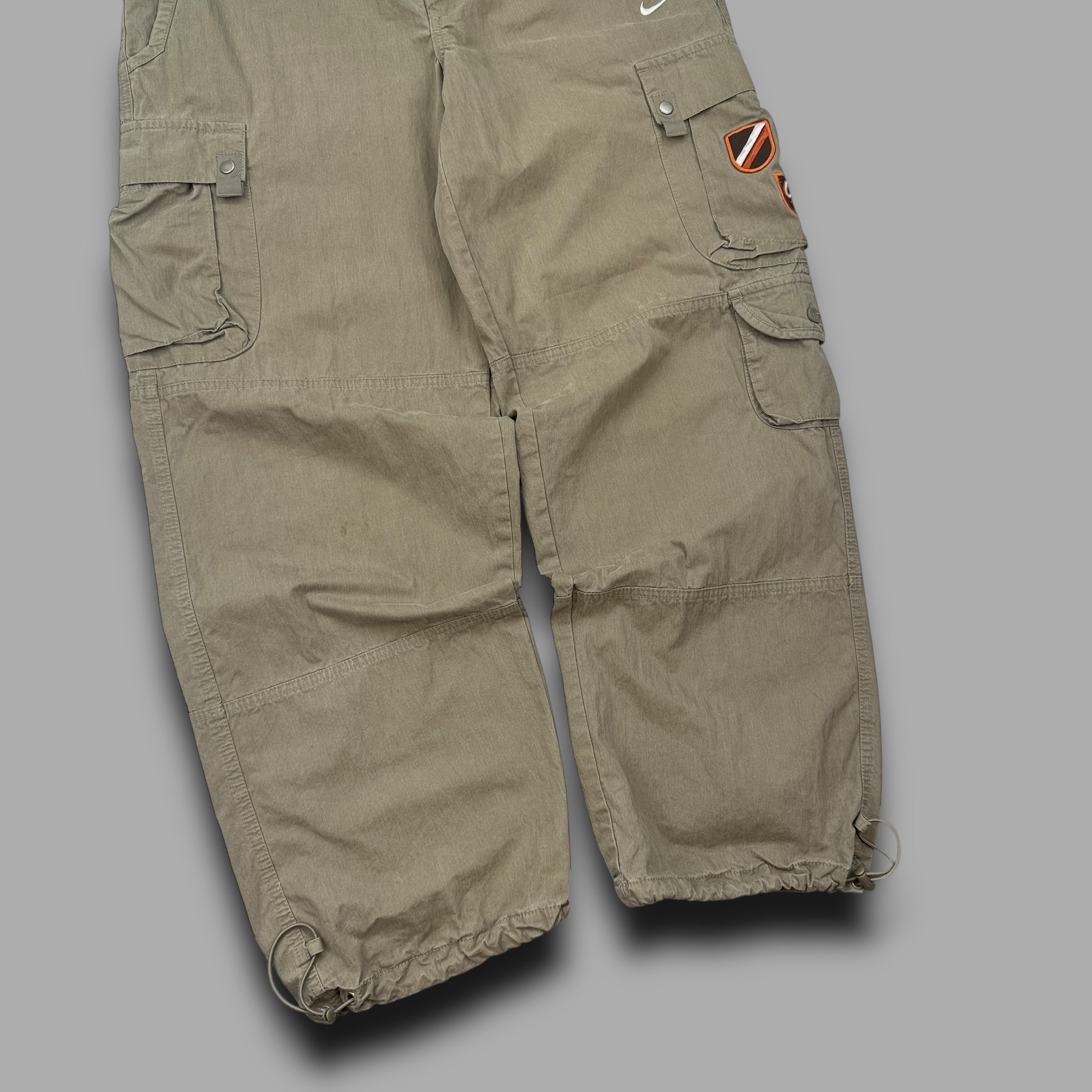 Nike cortiez 2000's baggy technical cargo bottoms (M)
