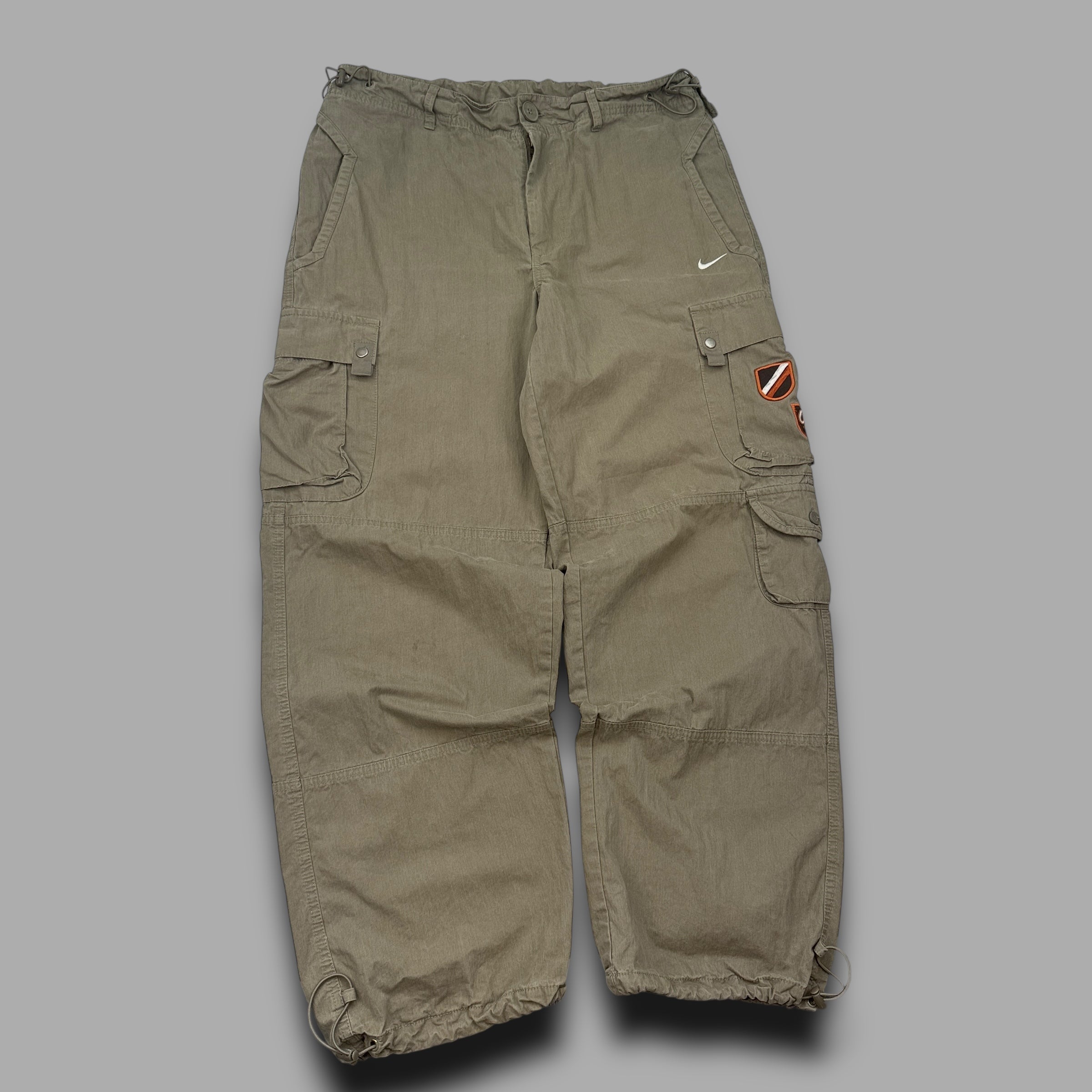 Nike cortiez 2000's baggy technical cargo bottoms (M)