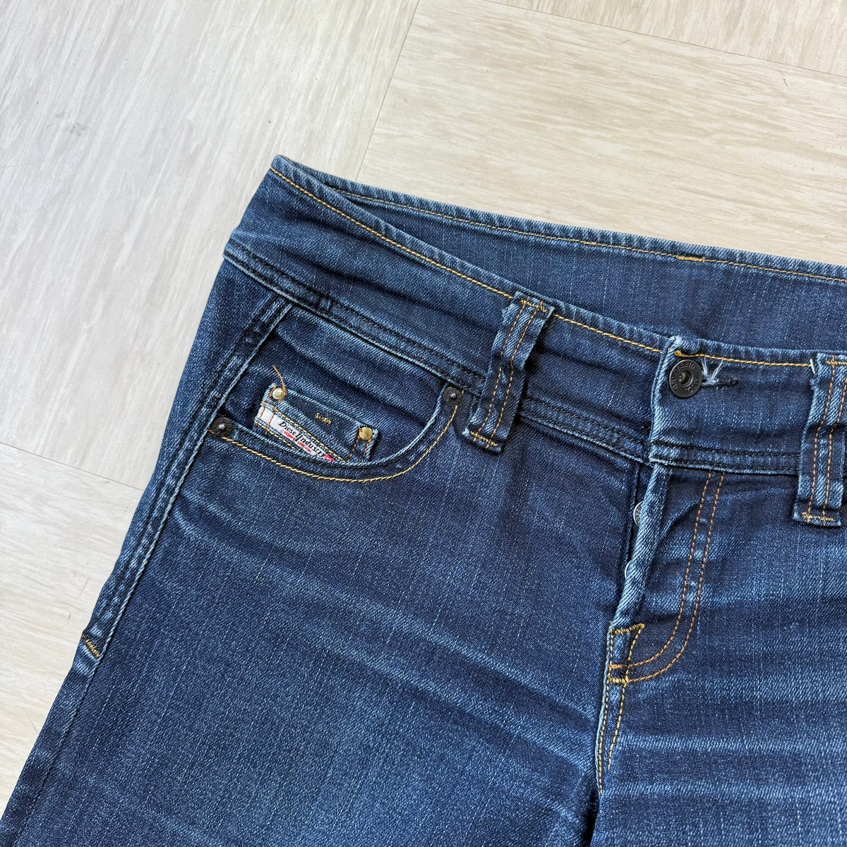 Diesel lambry 2000's relaxed fit denim bootcut jeans (S)