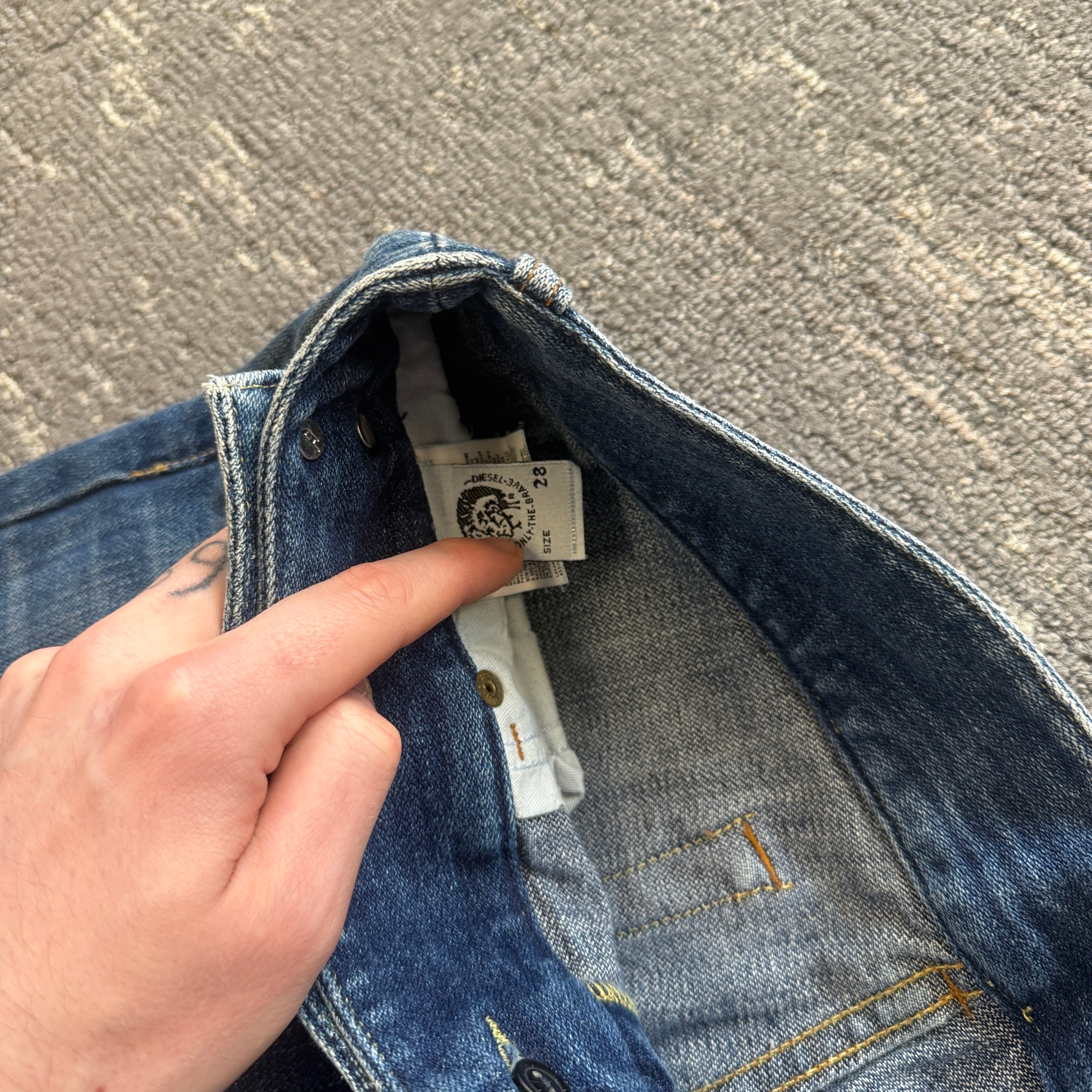 Diesel 2000's low waisted bootcut flare denim jeans (M) wms