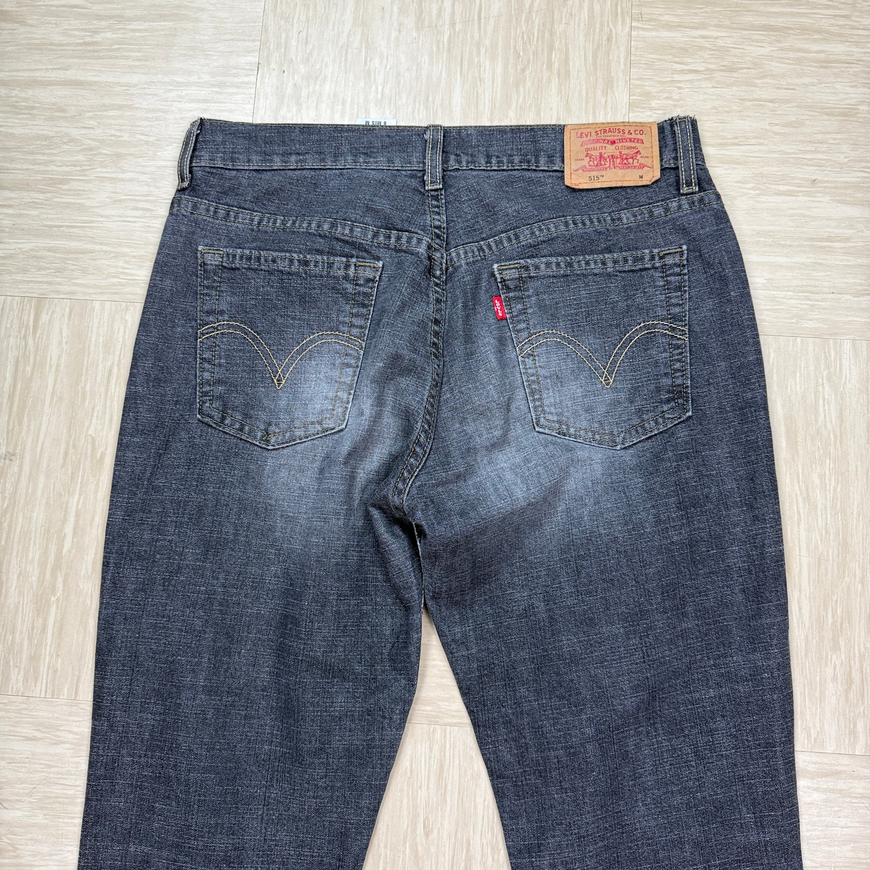 Levi's 515 2000's nouveau boot-cut denim jeans (M)
