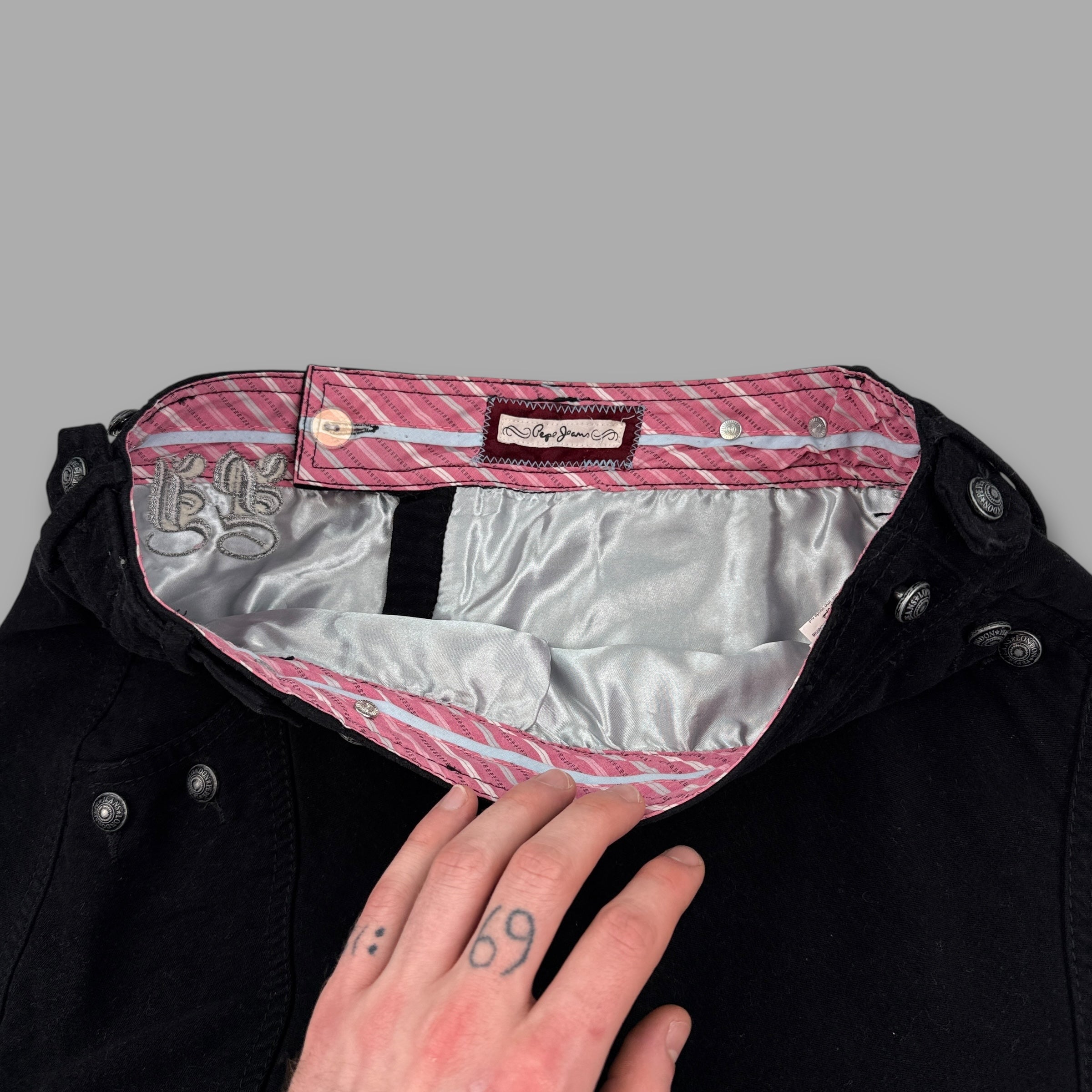 Pepe Jeans 2000's pocketed velvety midi skirt with metalic embroidery (L) wms