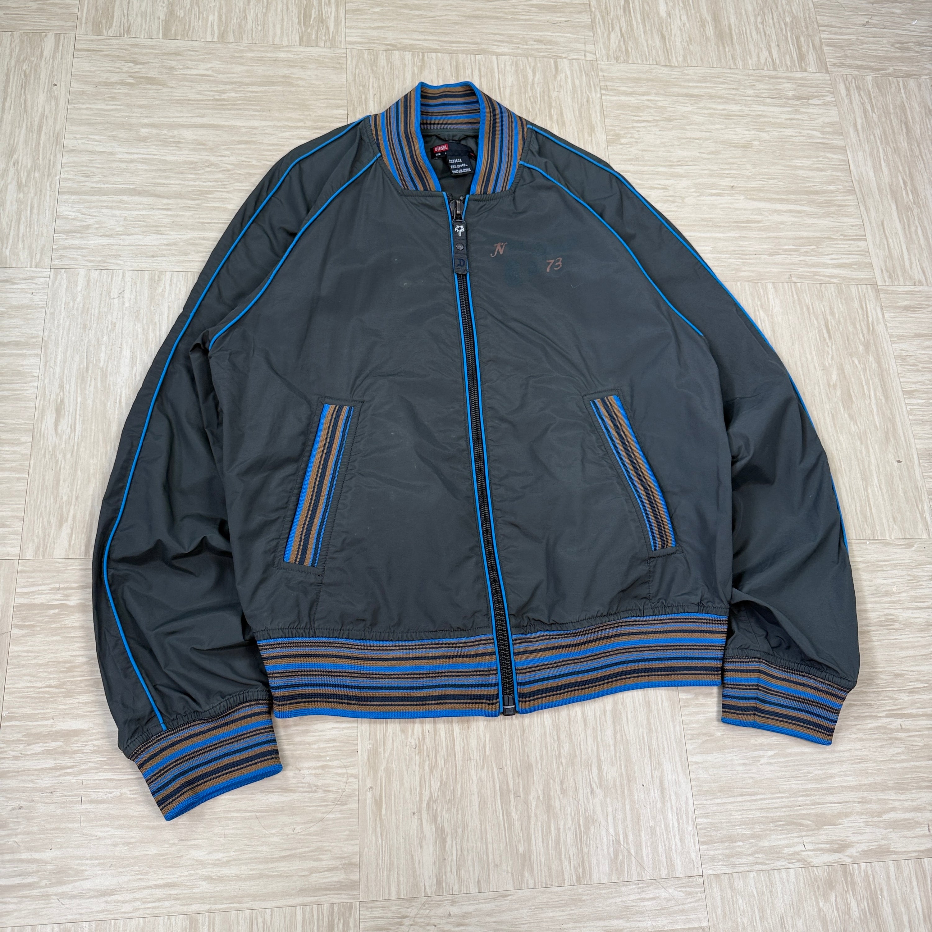 Diesel 2000's technical pipelined zip up nylon jacket (L)