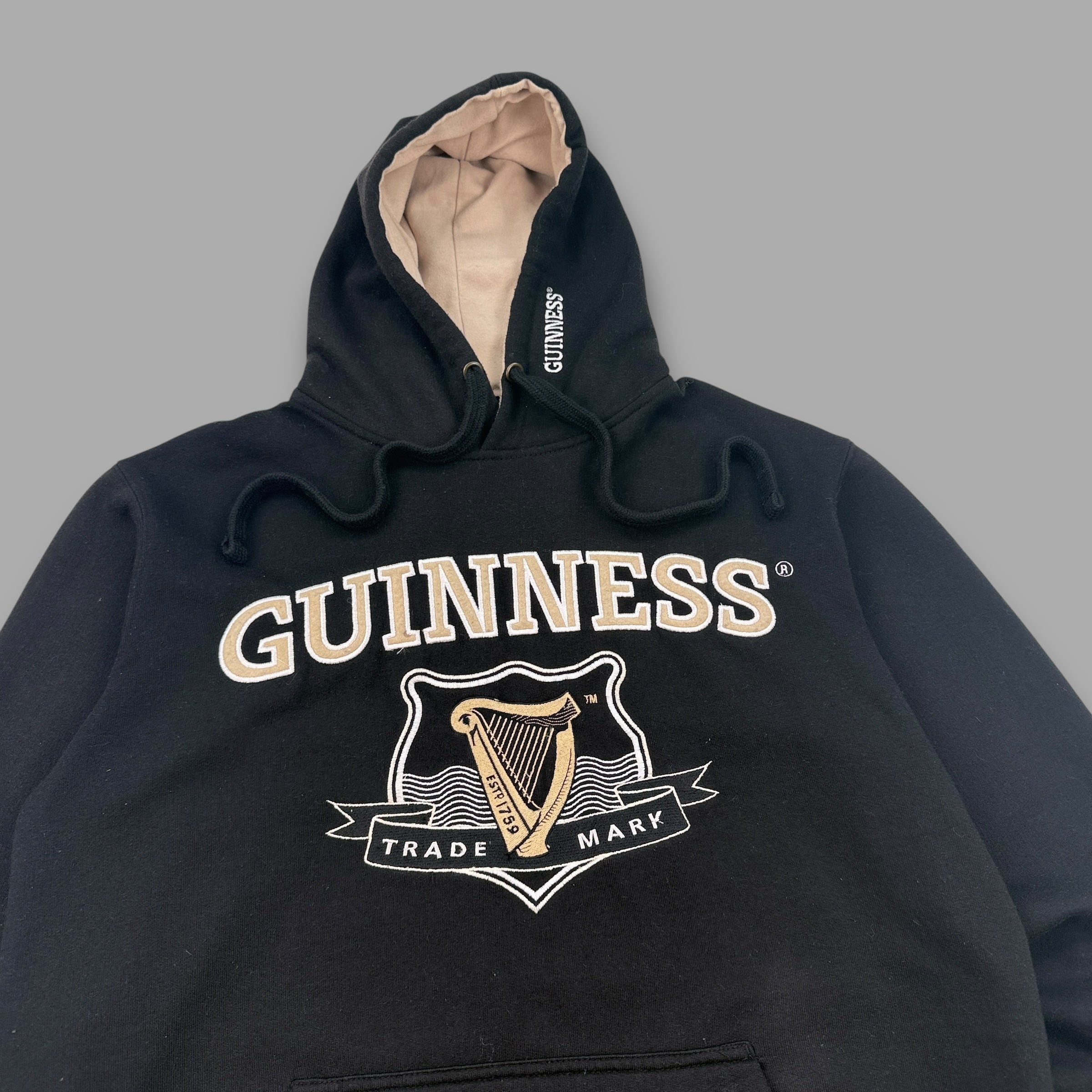 Guiness 2000's pullover embrodiered spellout hoodie (S)