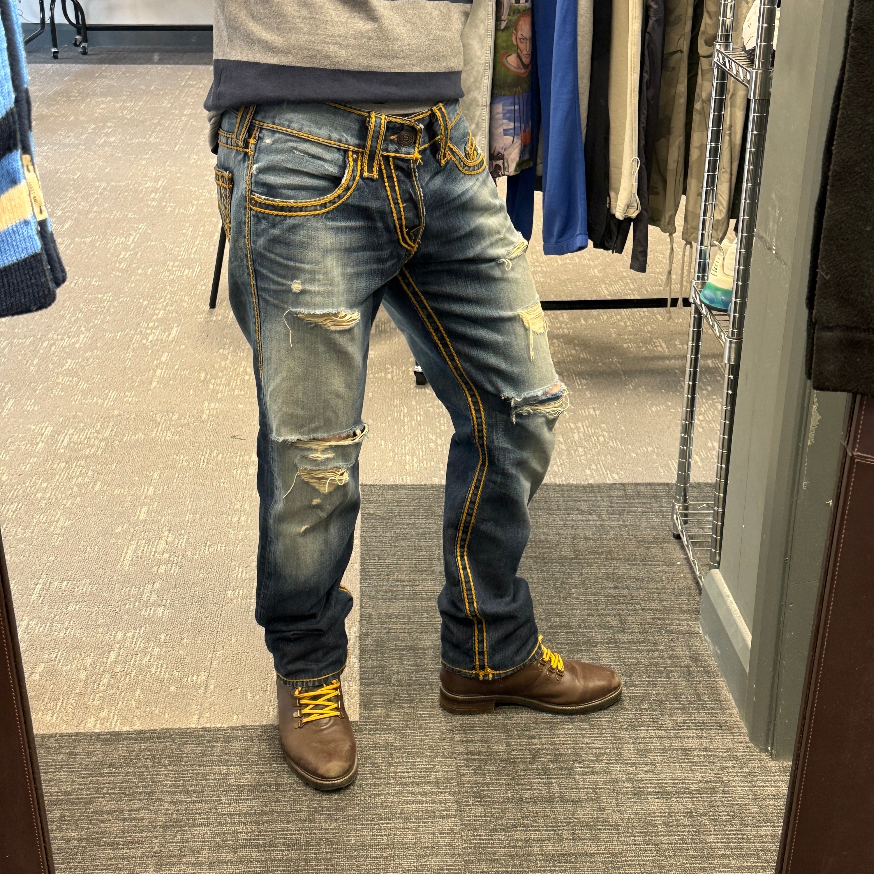 True religion 2002 relaxed straight bootcut denim contrast stitch distressed jeans (S)